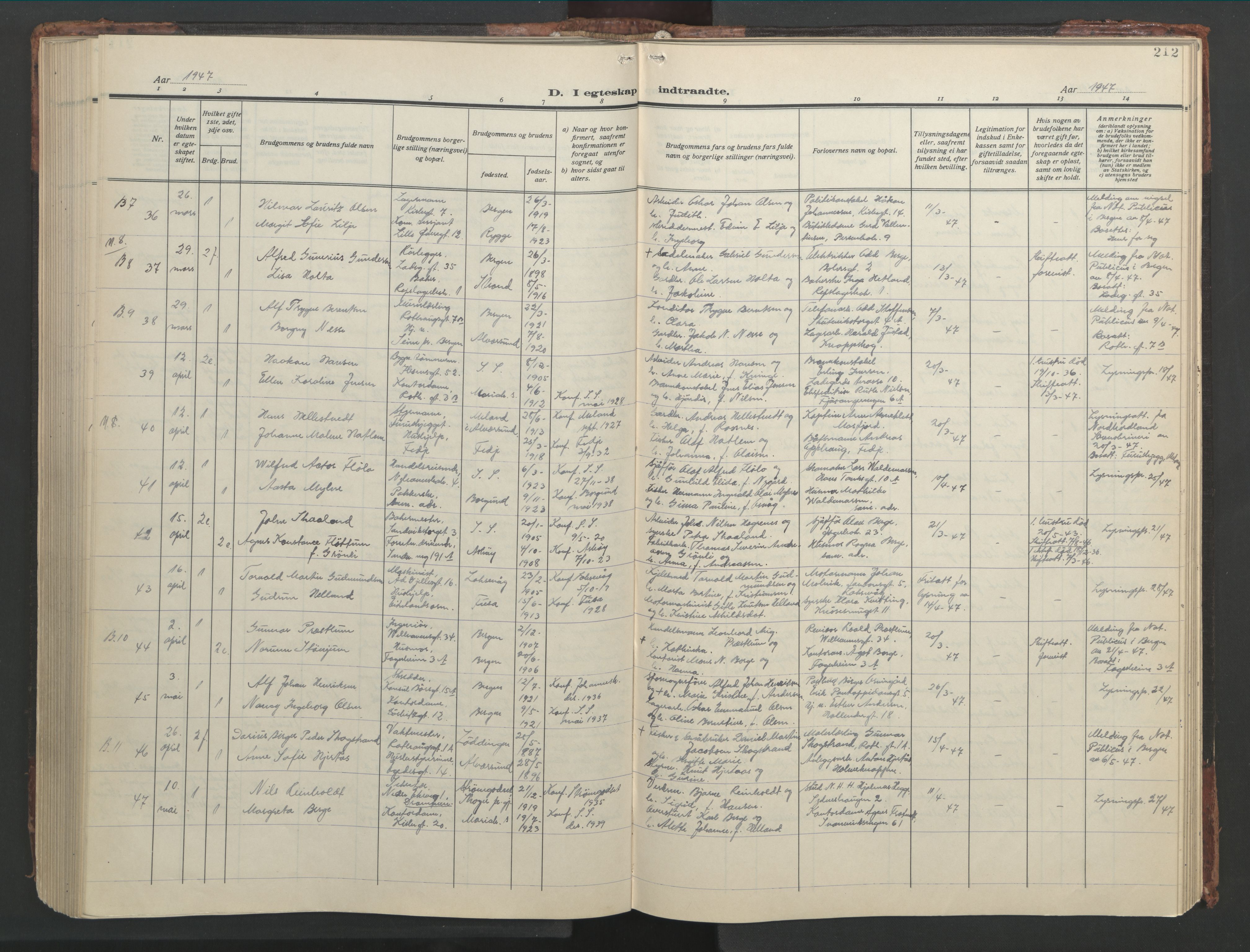 Sandviken Sokneprestembete, SAB/A-77601/H/Hb/L0015: Parish register (copy) no. D 2, 1929-1953, p. 211b-212a