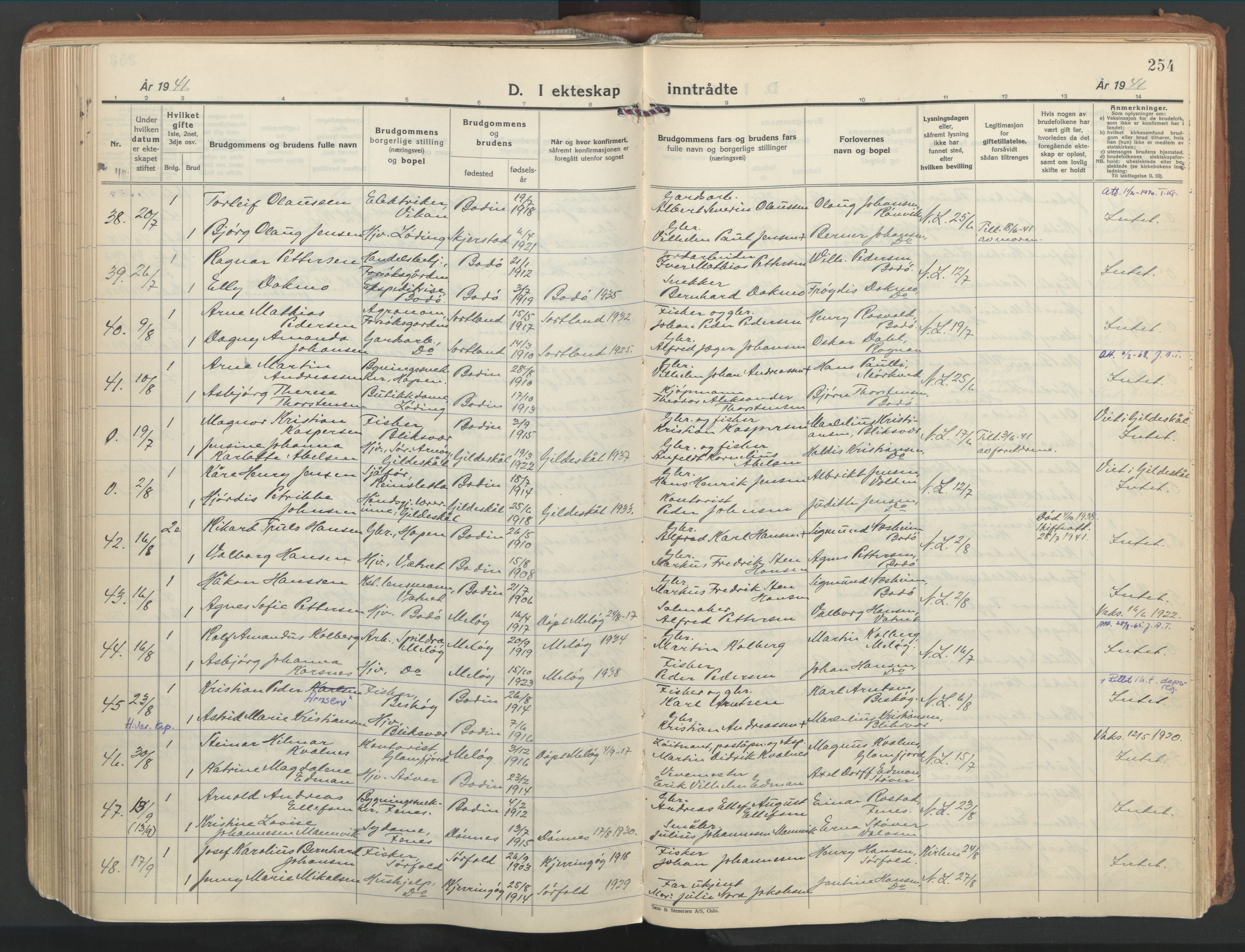 Ministerialprotokoller, klokkerbøker og fødselsregistre - Nordland, AV/SAT-A-1459/802/L0061: Parish register (official) no. 802A08, 1933-1946, p. 254