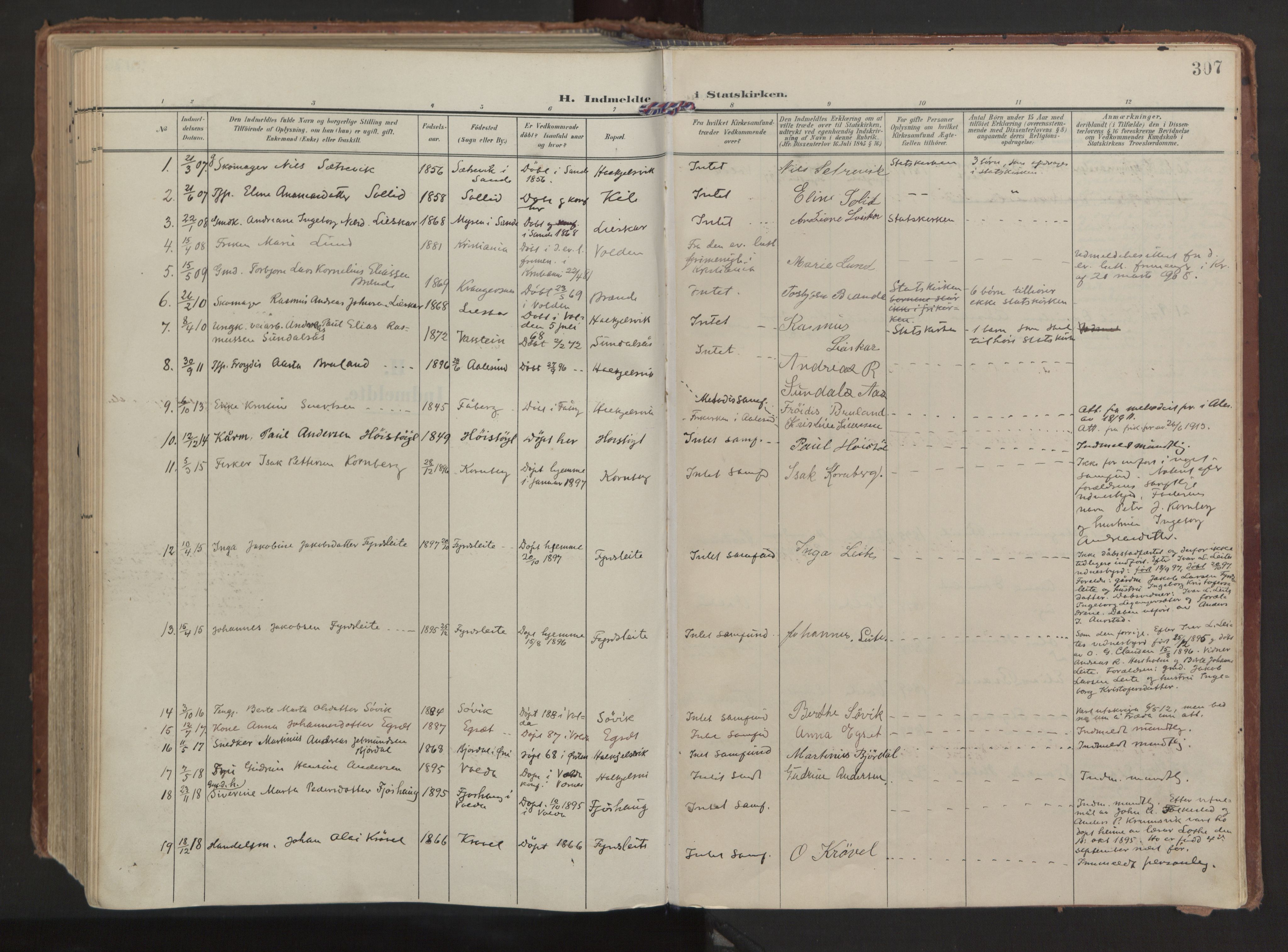 Ministerialprotokoller, klokkerbøker og fødselsregistre - Møre og Romsdal, AV/SAT-A-1454/511/L0144: Parish register (official) no. 511A11, 1906-1923, p. 307