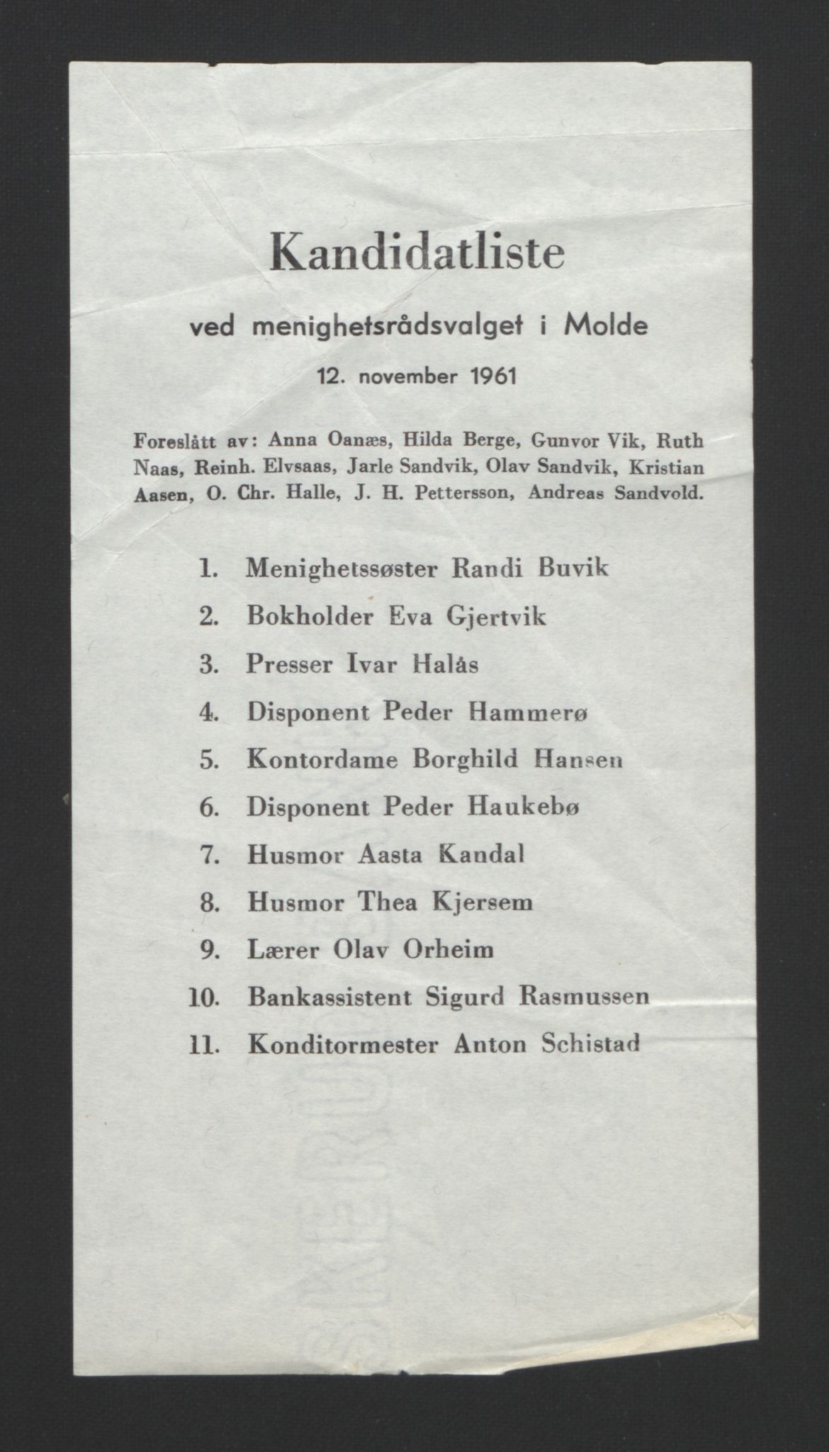 Ministerialprotokoller, klokkerbøker og fødselsregistre - Møre og Romsdal, AV/SAT-A-1454/558/L0697: Parish register (official) no. 558A11, 1920-1948