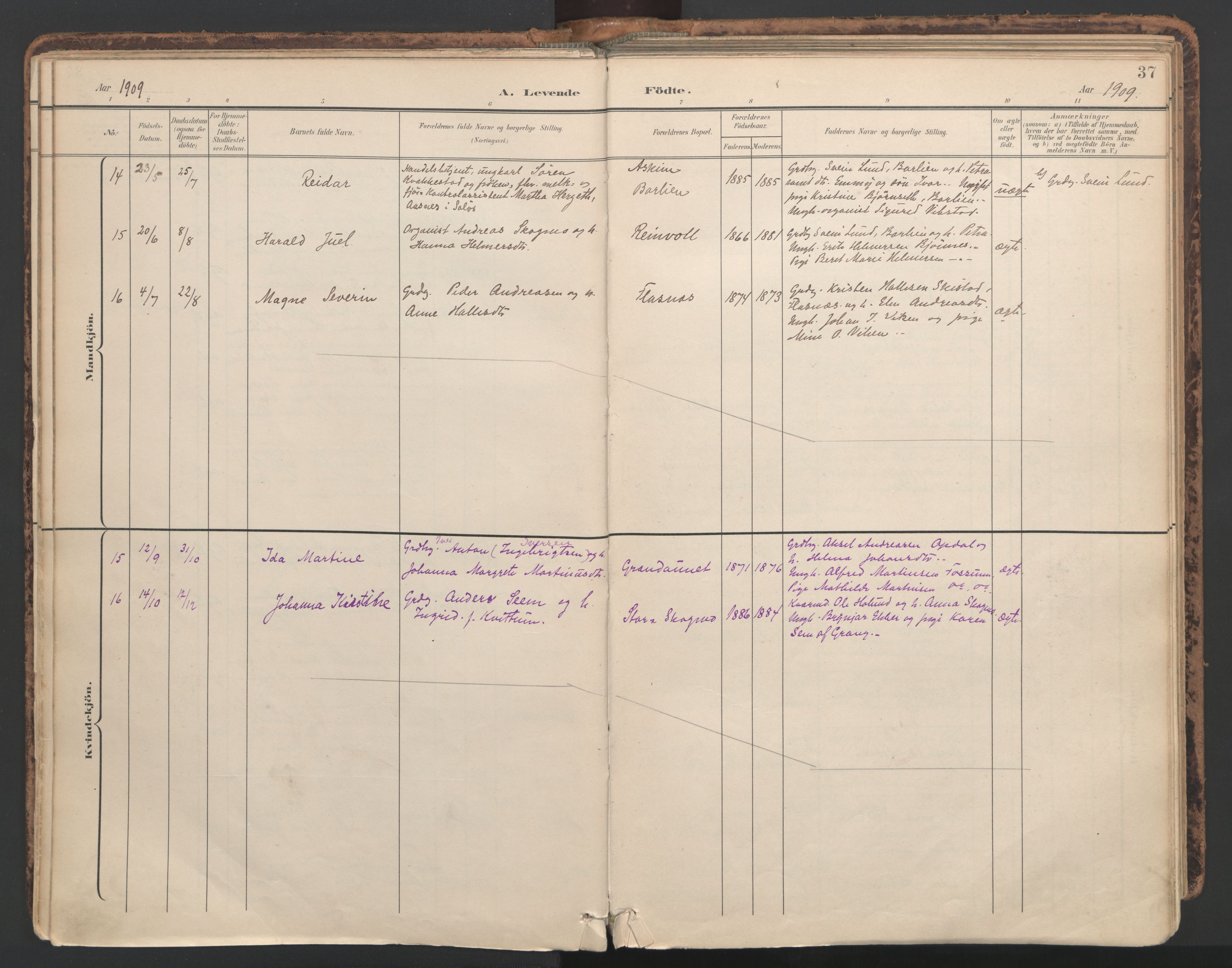 Ministerialprotokoller, klokkerbøker og fødselsregistre - Nord-Trøndelag, SAT/A-1458/764/L0556: Parish register (official) no. 764A11, 1897-1924, p. 37