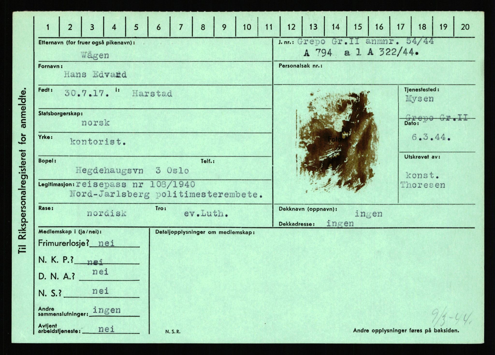 Statspolitiet - Hovedkontoret / Osloavdelingen, AV/RA-S-1329/C/Ca/L0016: Uberg - Øystese, 1943-1945, p. 1587