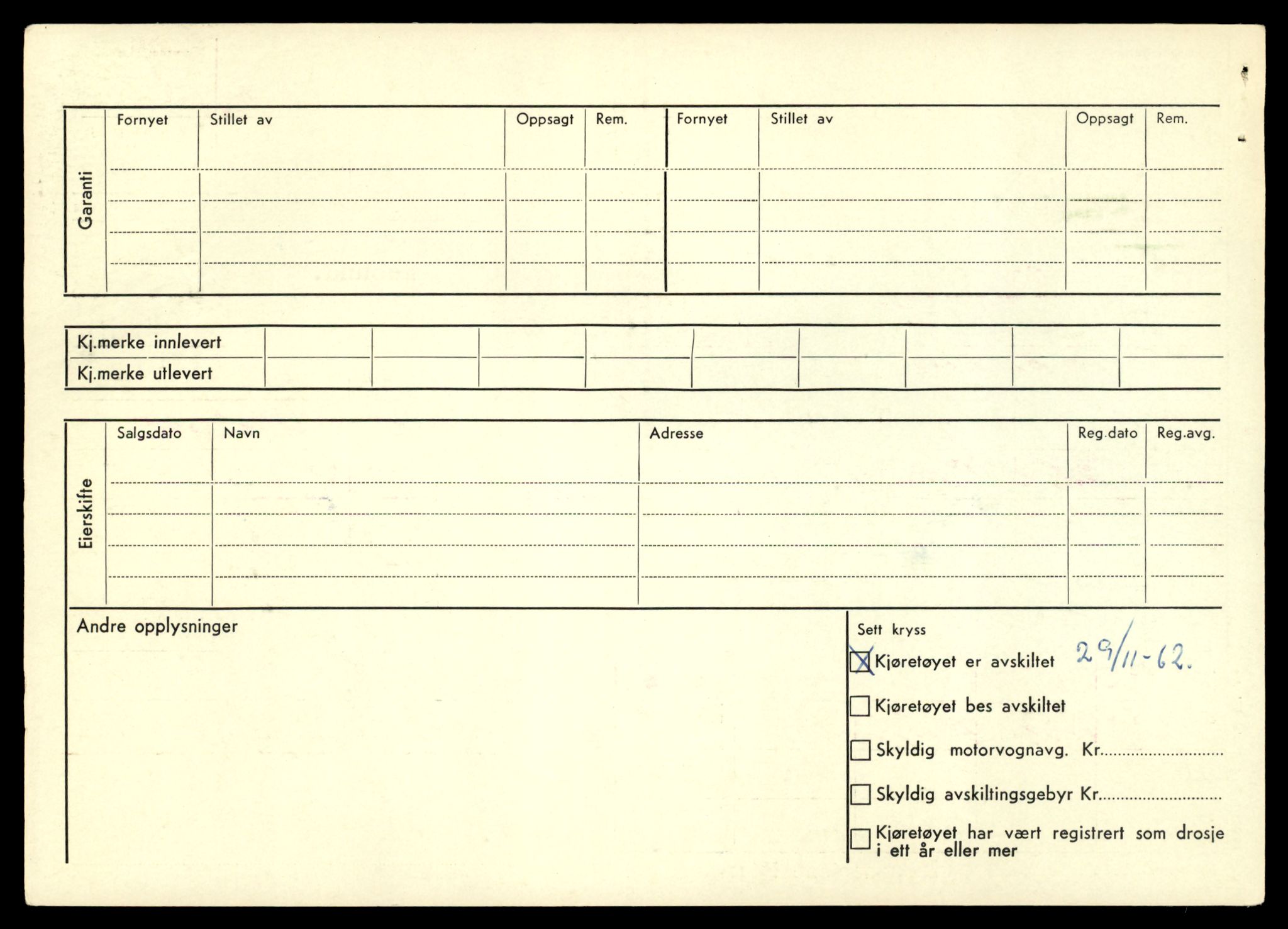 Møre og Romsdal vegkontor - Ålesund trafikkstasjon, SAT/A-4099/F/Fe/L0049: Registreringskort for kjøretøy T 14864 - T 18613, 1927-1998, p. 3316