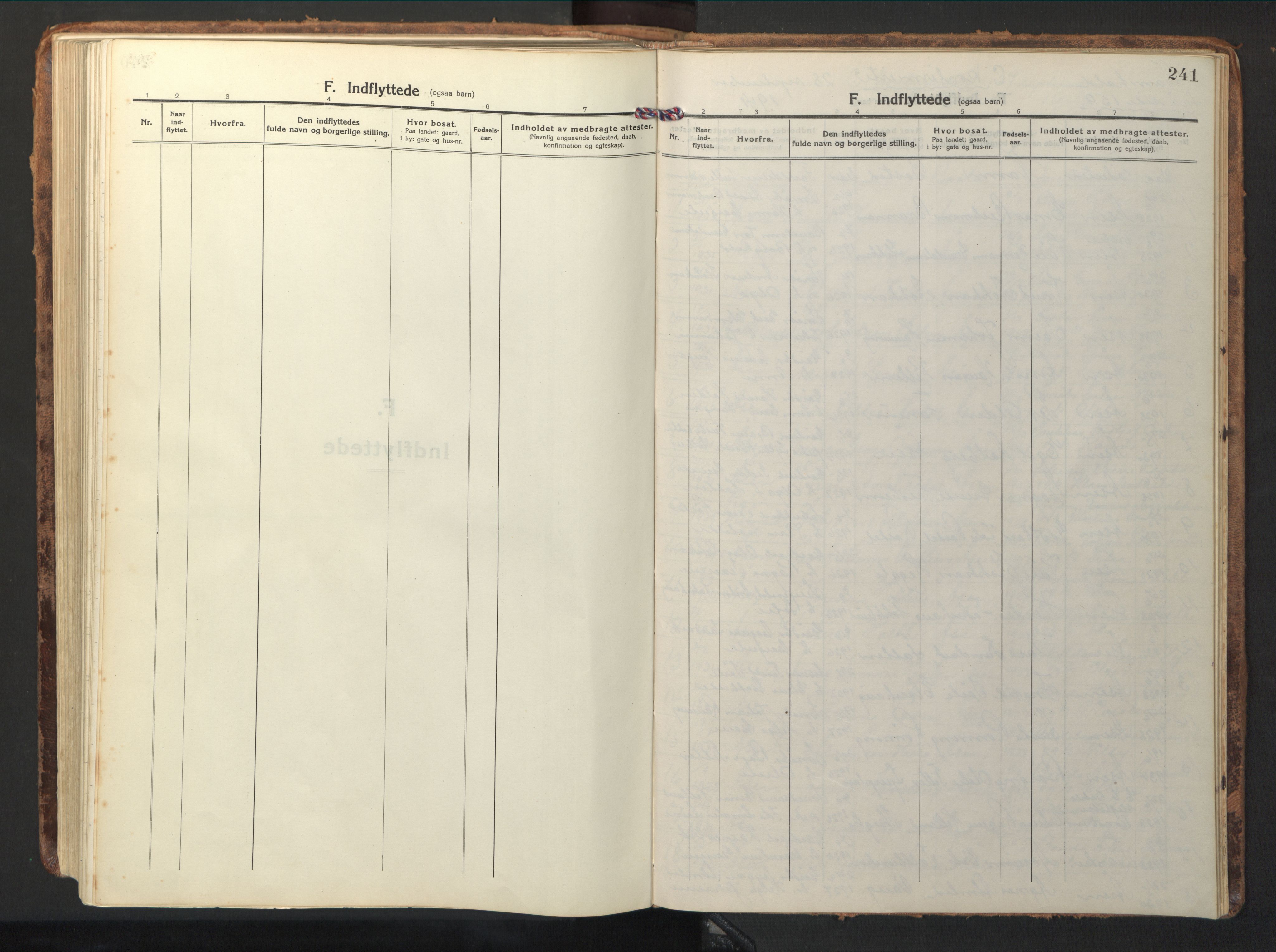 Ministerialprotokoller, klokkerbøker og fødselsregistre - Nord-Trøndelag, AV/SAT-A-1458/714/L0136: Parish register (copy) no. 714C05, 1918-1957, p. 241