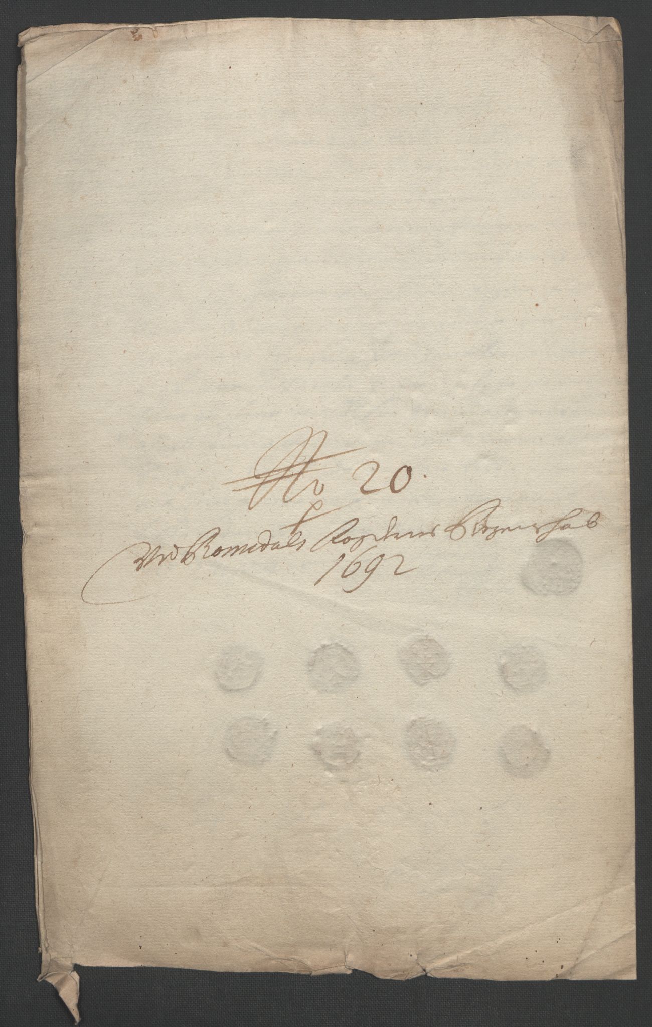 Rentekammeret inntil 1814, Reviderte regnskaper, Fogderegnskap, RA/EA-4092/R55/L3650: Fogderegnskap Romsdal, 1692, p. 217