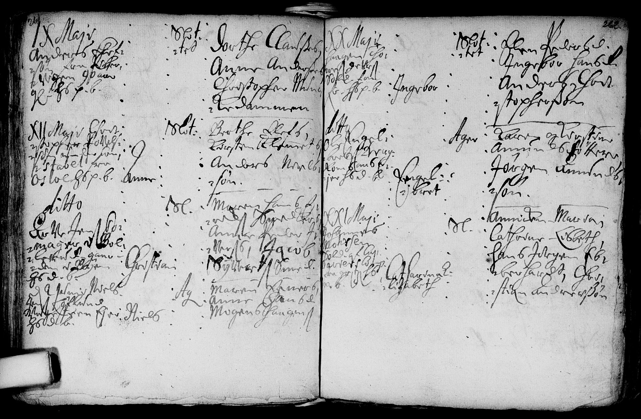 Aker prestekontor kirkebøker, AV/SAO-A-10861/F/L0002: Parish register (official) no. 2, 1714-1720, p. 261-262