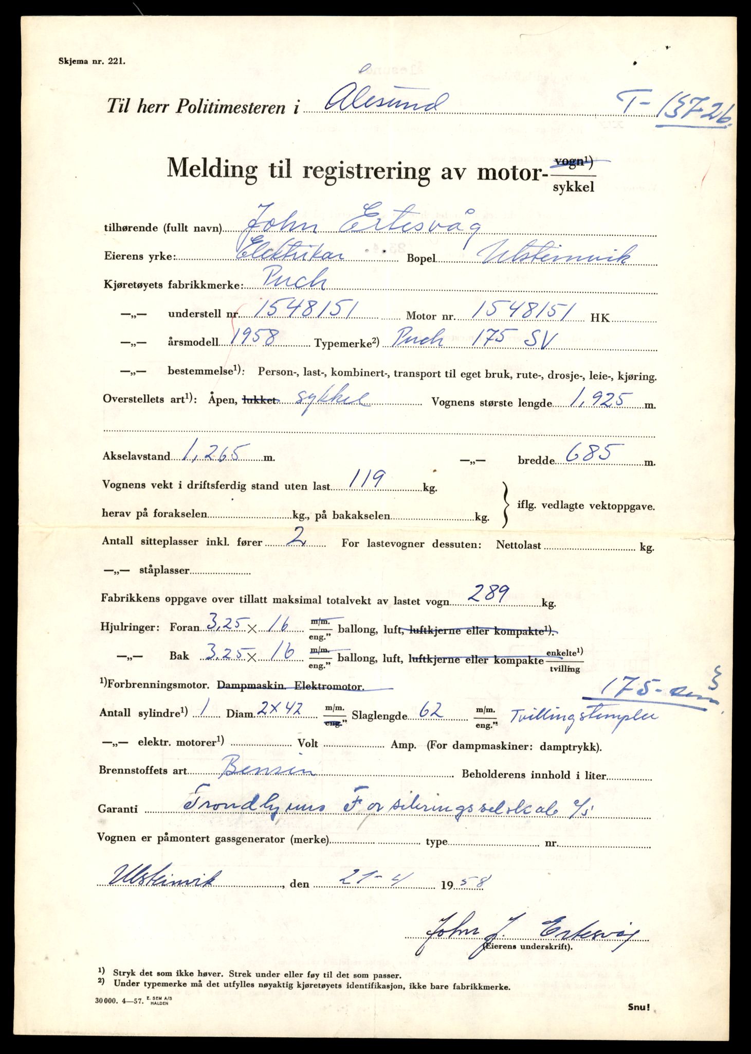 Møre og Romsdal vegkontor - Ålesund trafikkstasjon, AV/SAT-A-4099/F/Fe/L0041: Registreringskort for kjøretøy T 13710 - T 13905, 1927-1998, p. 259