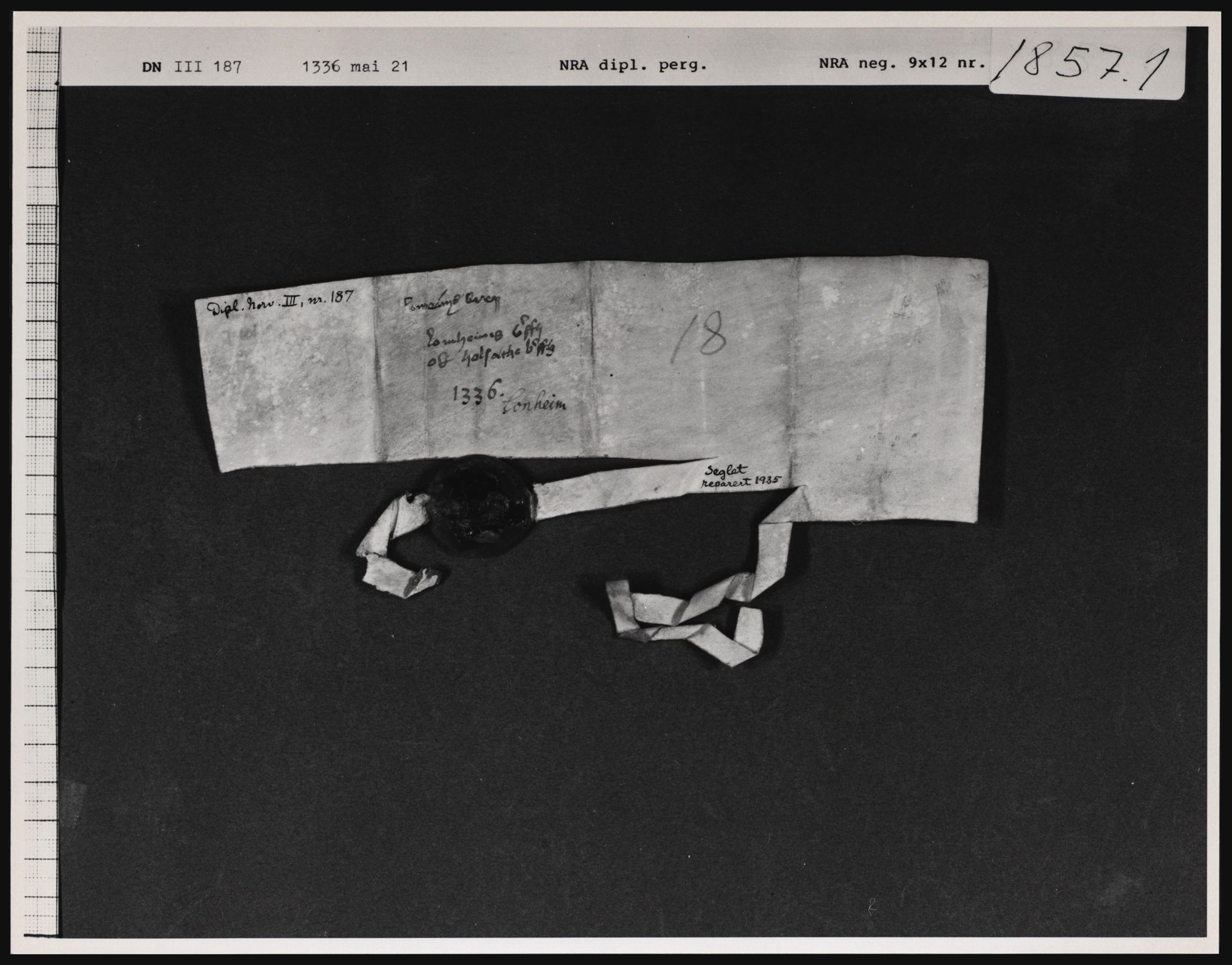 Riksarkivets diplomsamling, AV/RA-EA-5965/F01/F01a/L0039: Dokumenter, 1336-1337, p. 2