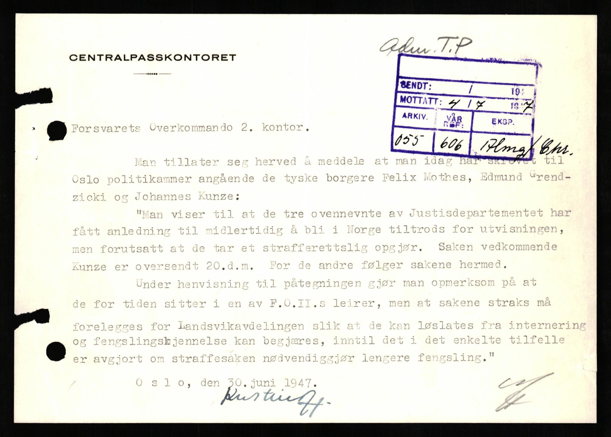 Forsvaret, Forsvarets overkommando II, AV/RA-RAFA-3915/D/Db/L0022: CI Questionaires. Tyske okkupasjonsstyrker i Norge. Tyskere., 1945-1946, p. 404