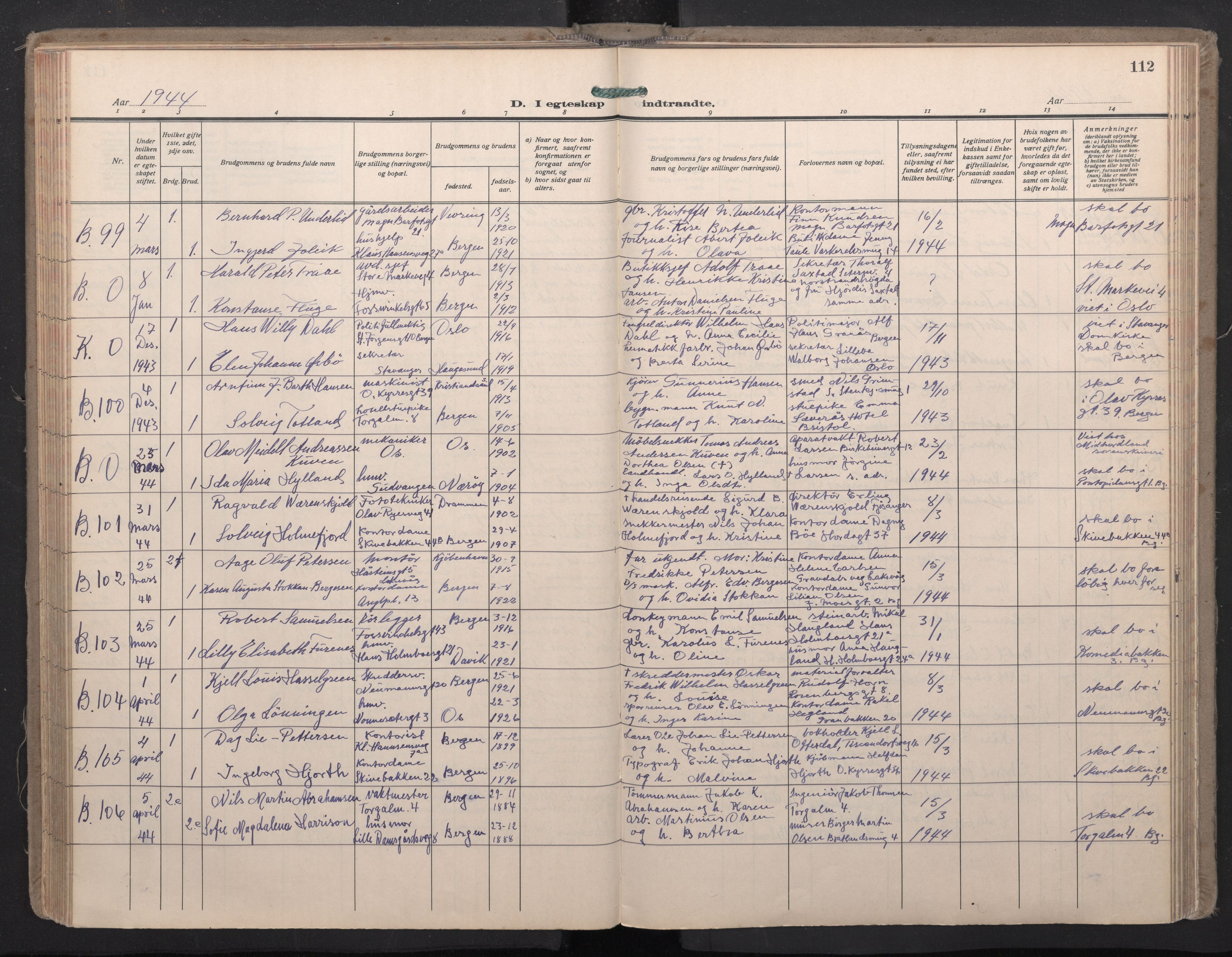 Domkirken sokneprestembete, AV/SAB-A-74801/H/Haa: Parish register (official) no. D 7, 1937-1950, p. 111b-112a