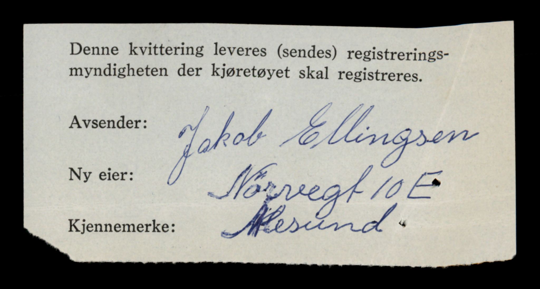 Møre og Romsdal vegkontor - Ålesund trafikkstasjon, AV/SAT-A-4099/F/Fe/L0040: Registreringskort for kjøretøy T 13531 - T 13709, 1927-1998, p. 1562