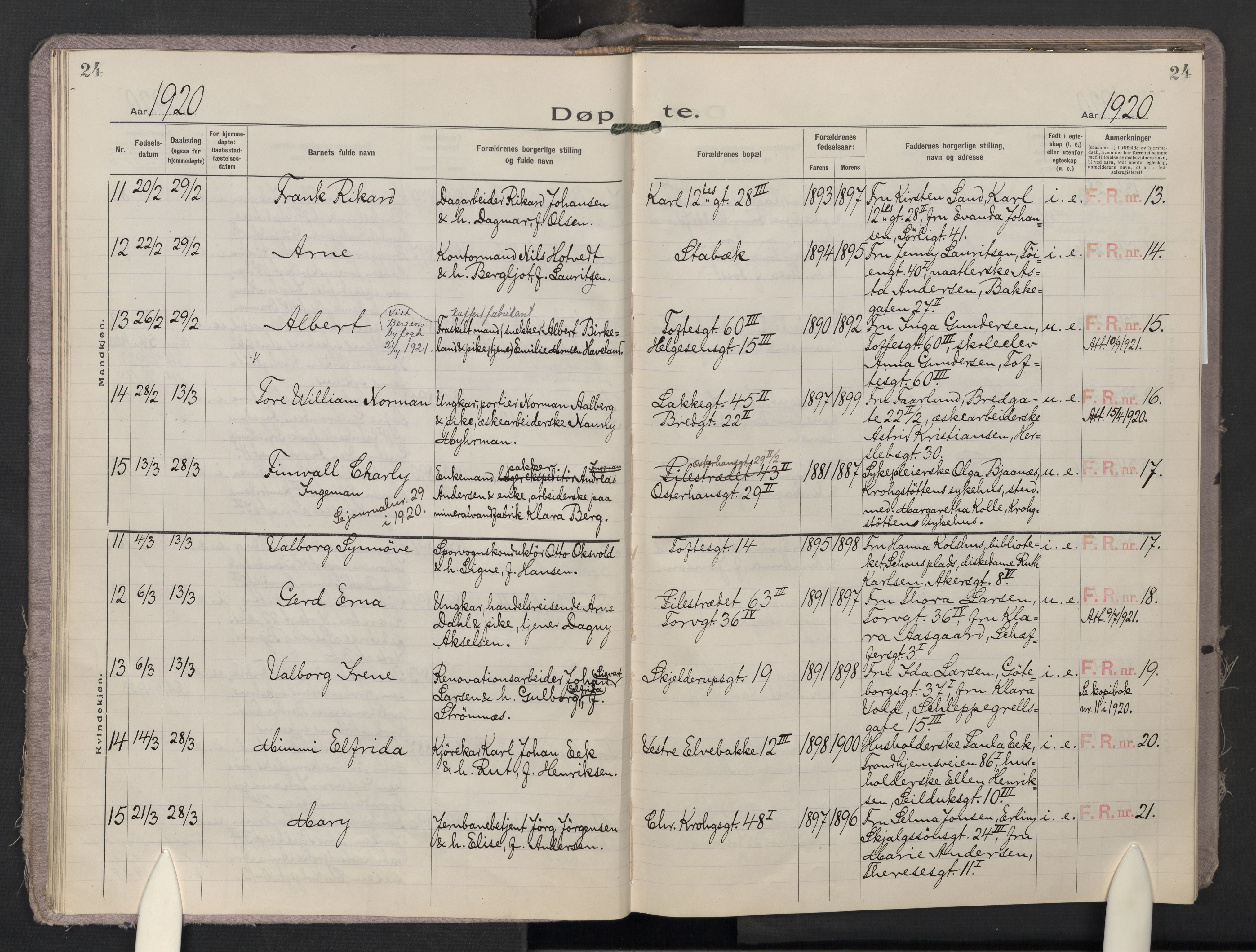 Krohgstøtten sykehusprest Kirkebøker, AV/SAO-A-10854/F/Fa/L0005: Parish register (official) no. 5, 1918-1959, p. 24
