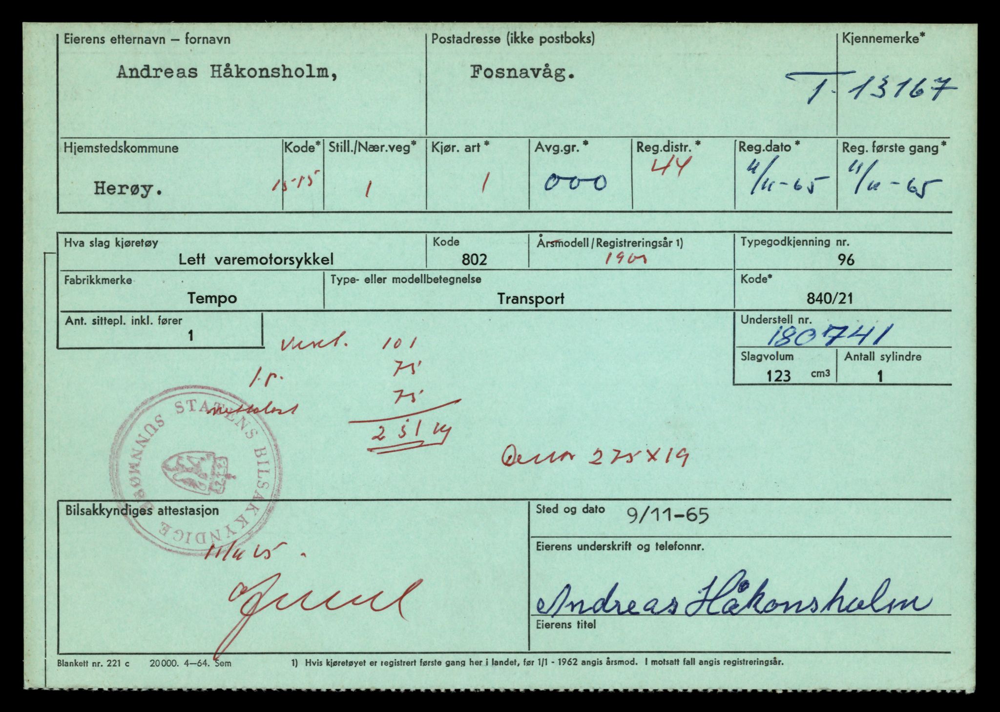 Møre og Romsdal vegkontor - Ålesund trafikkstasjon, AV/SAT-A-4099/F/Fe/L0037: Registreringskort for kjøretøy T 13031 - T 13179, 1927-1998, p. 2620