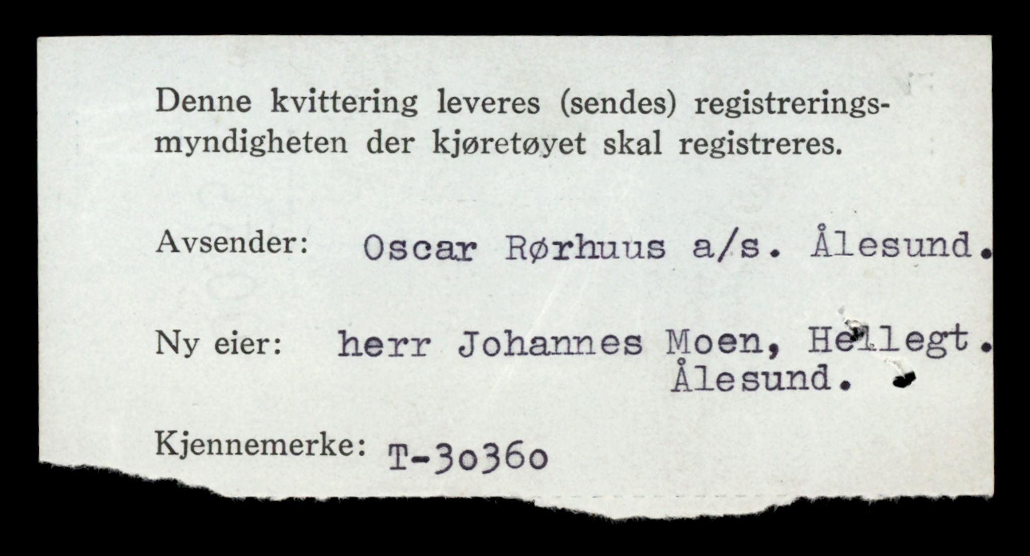 Møre og Romsdal vegkontor - Ålesund trafikkstasjon, AV/SAT-A-4099/F/Fe/L0049: Registreringskort for kjøretøy T 14864 - T 18613, 1927-1998, p. 2450