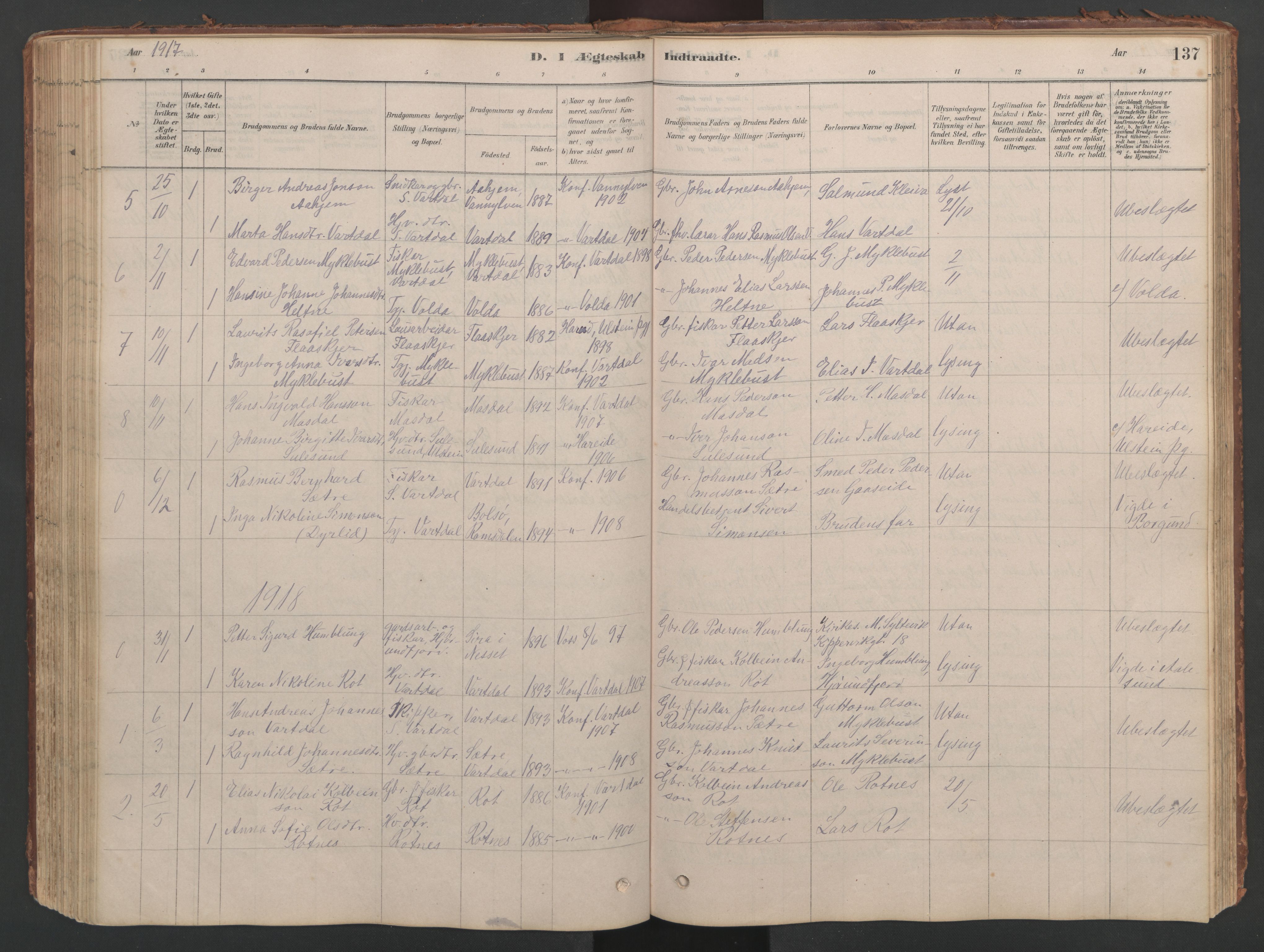 Ministerialprotokoller, klokkerbøker og fødselsregistre - Møre og Romsdal, AV/SAT-A-1454/514/L0201: Parish register (copy) no. 514C01, 1878-1919, p. 137