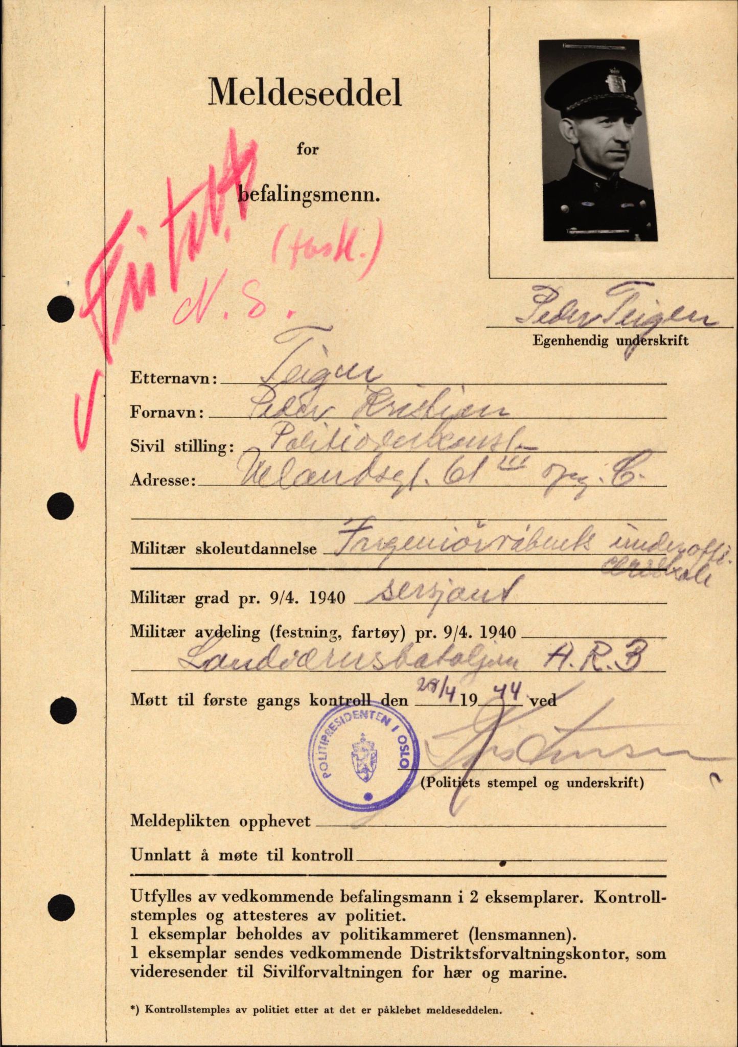 Forsvaret, Forsvarets krigshistoriske avdeling, AV/RA-RAFA-2017/Y/Yf/L0209: II-C-11-2121  -  Okkupasjonstiden.  Meldesedler for befal med foto og oppl. om militær grad 9. apr. 1940., 1944-1945, p. 1056