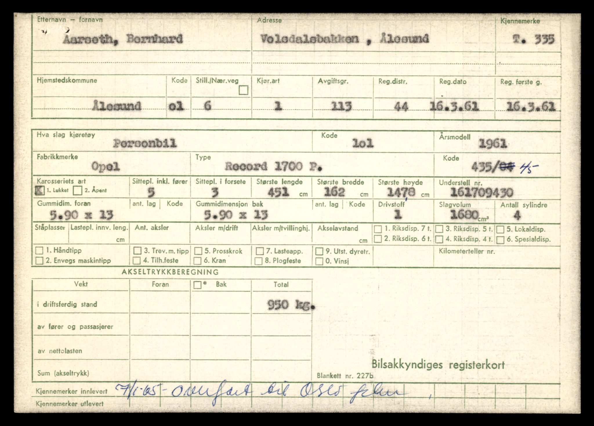 Møre og Romsdal vegkontor - Ålesund trafikkstasjon, AV/SAT-A-4099/F/Fe/L0003: Registreringskort for kjøretøy T 232 - T 340, 1927-1998, p. 2477