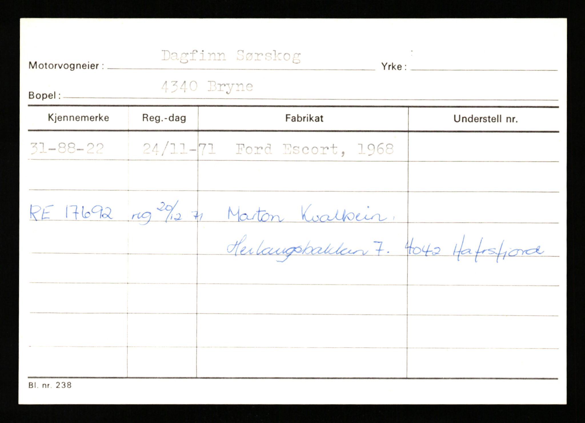 Stavanger trafikkstasjon, AV/SAST-A-101942/0/G/L0011: Registreringsnummer: 240000 - 363477, 1930-1971, p. 2000