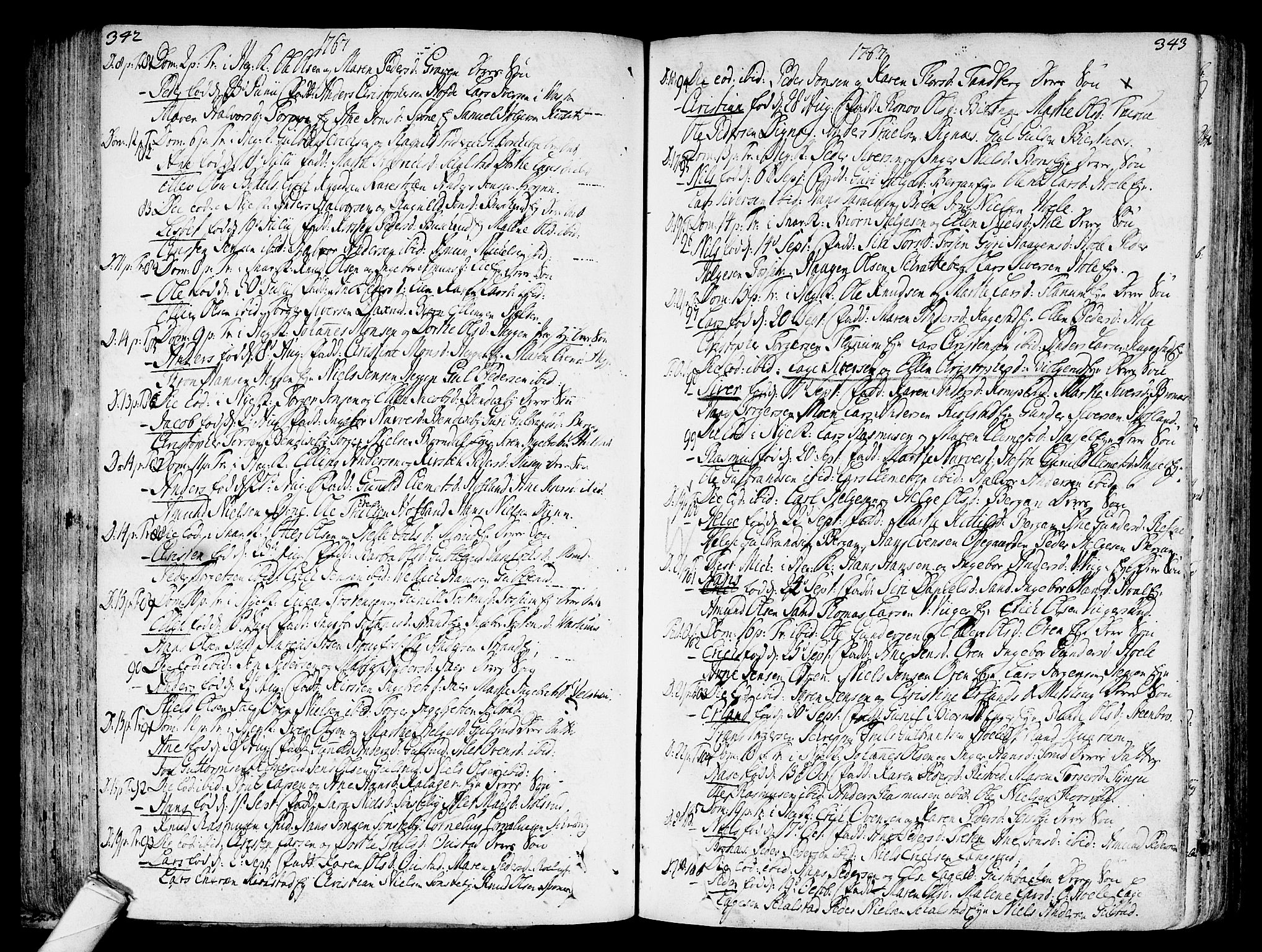 Modum kirkebøker, AV/SAKO-A-234/F/Fa/L0002: Parish register (official) no. 2, 1741-1782, p. 342-343