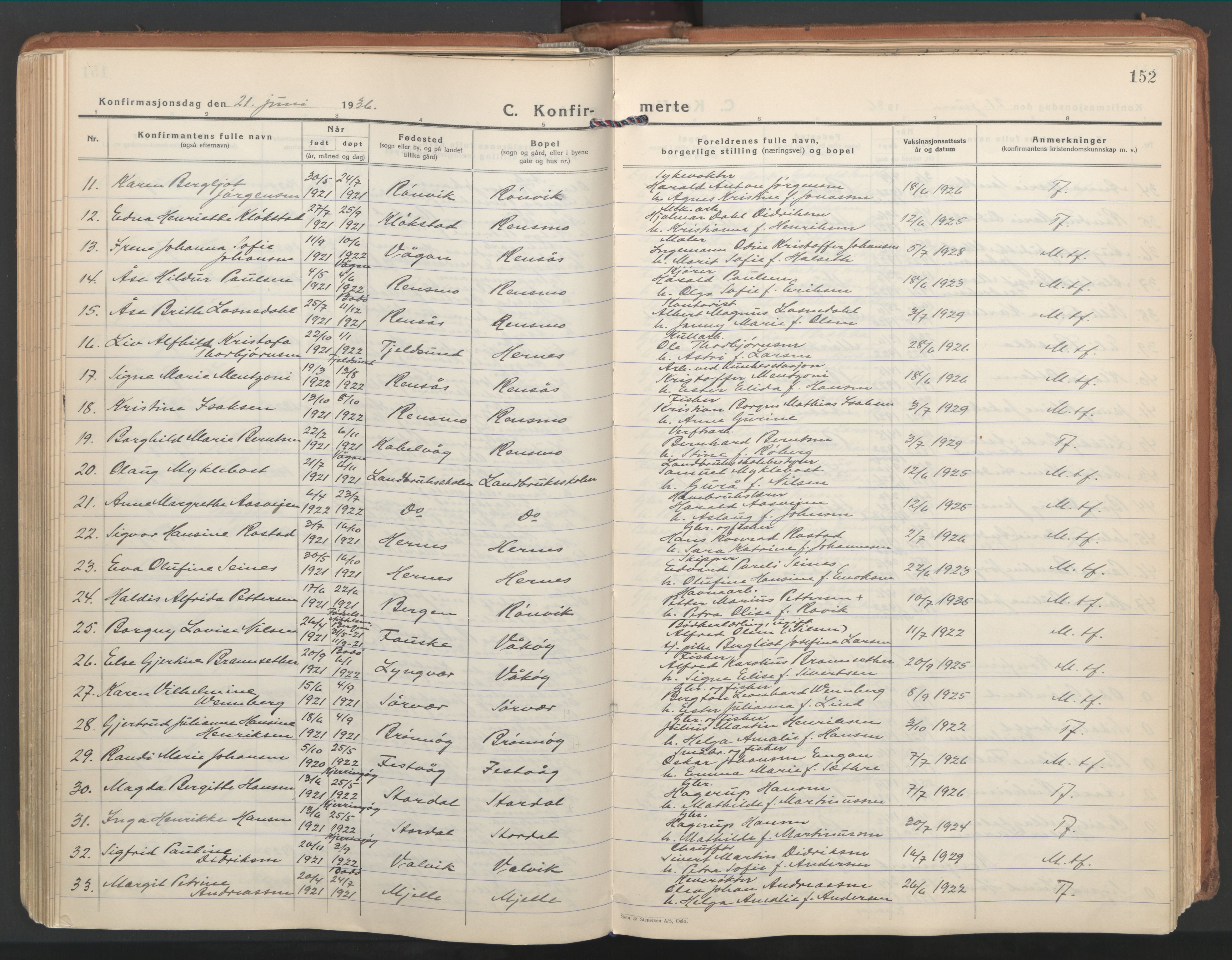 Ministerialprotokoller, klokkerbøker og fødselsregistre - Nordland, SAT/A-1459/802/L0061: Parish register (official) no. 802A08, 1933-1946, p. 152
