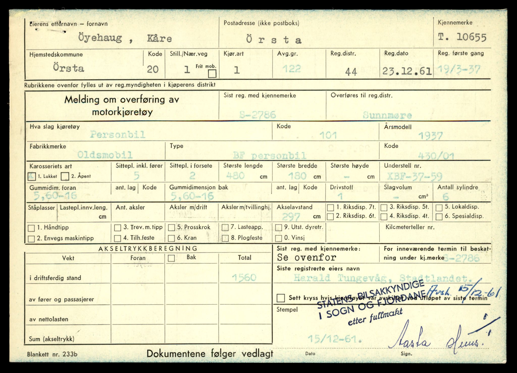 Møre og Romsdal vegkontor - Ålesund trafikkstasjon, AV/SAT-A-4099/F/Fe/L0022: Registreringskort for kjøretøy T 10584 - T 10694, 1927-1998, p. 2033