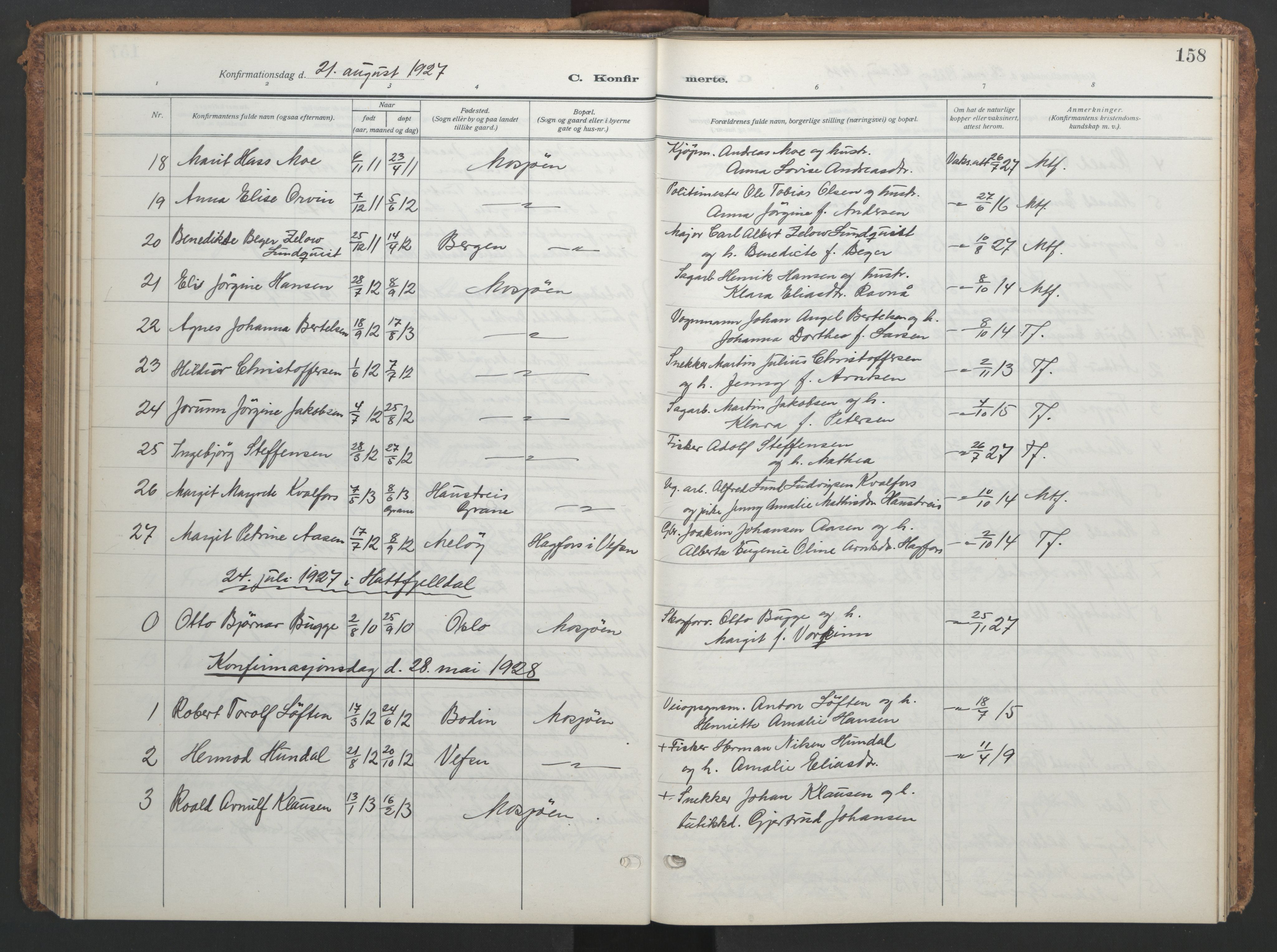 Ministerialprotokoller, klokkerbøker og fødselsregistre - Nordland, AV/SAT-A-1459/820/L0303: Parish register (copy) no. 820C05, 1917-1952, p. 158