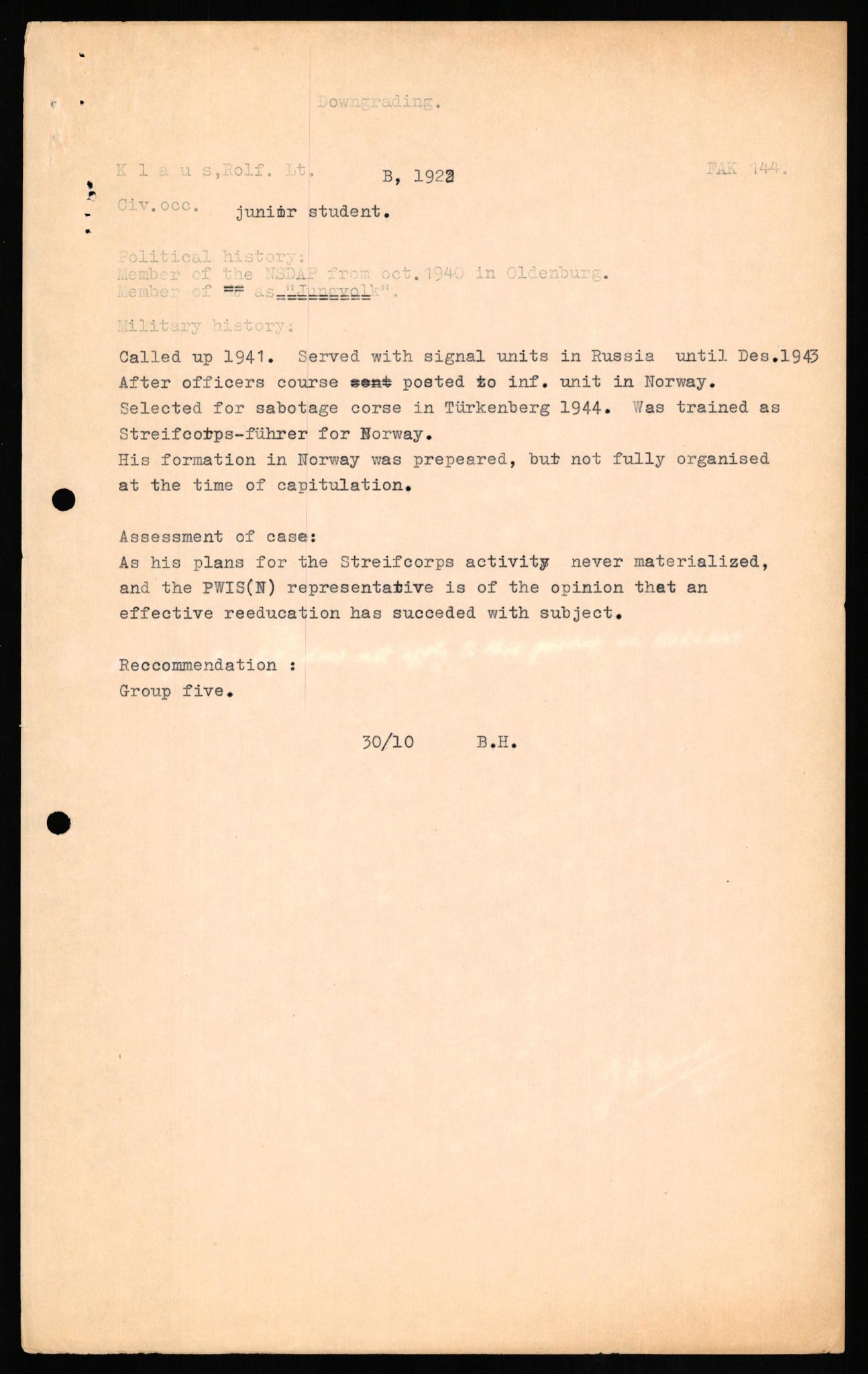 Forsvaret, Forsvarets overkommando II, AV/RA-RAFA-3915/D/Db/L0016: CI Questionaires. Tyske okkupasjonsstyrker i Norge. Tyskere., 1945-1946, p. 833