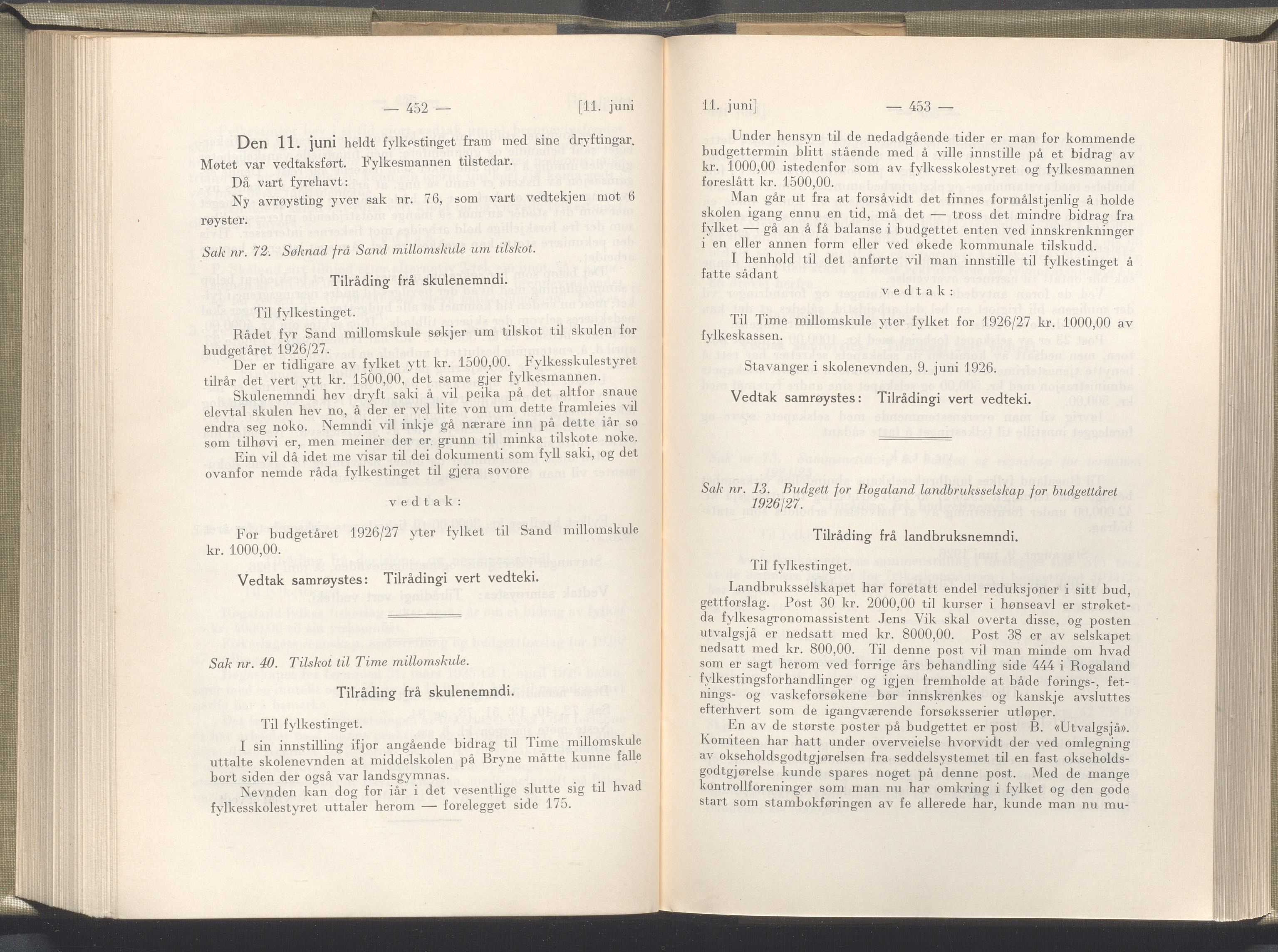 Rogaland fylkeskommune - Fylkesrådmannen , IKAR/A-900/A/Aa/Aaa/L0045: Møtebok , 1926, p. 452-453