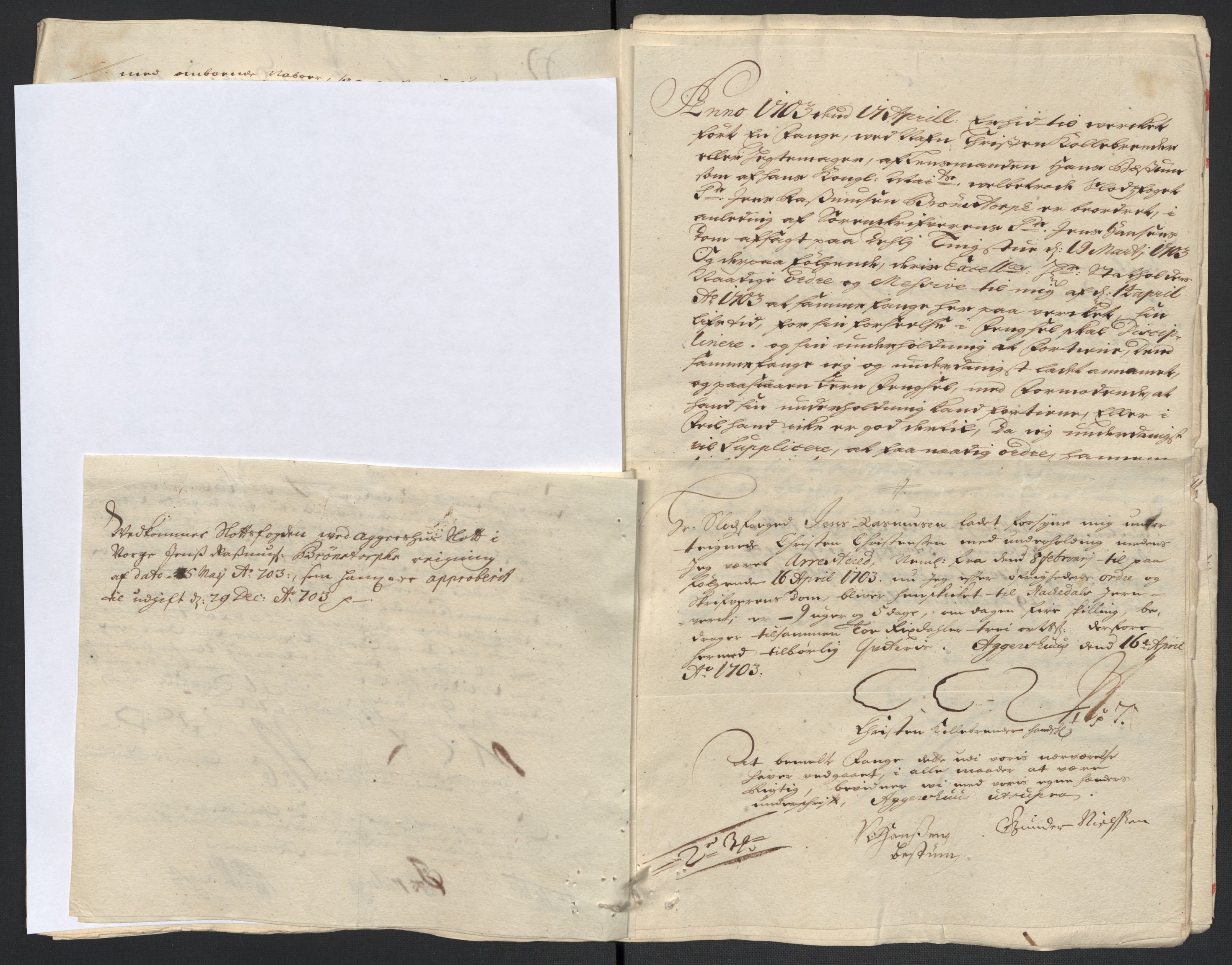 Rentekammeret inntil 1814, Reviderte regnskaper, Fogderegnskap, AV/RA-EA-4092/R10/L0445: Fogderegnskap Aker og Follo, 1703-1704, p. 237