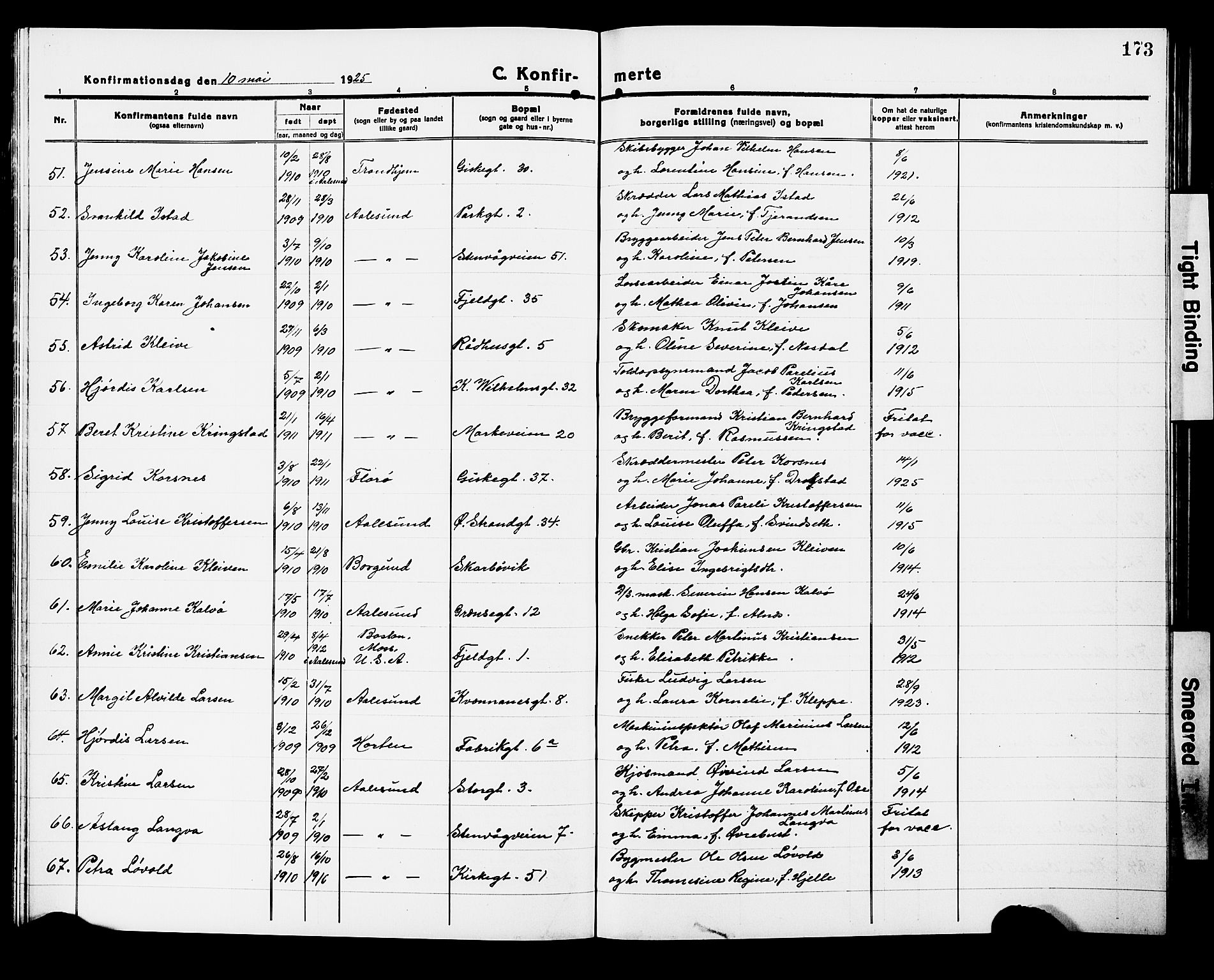 Ministerialprotokoller, klokkerbøker og fødselsregistre - Møre og Romsdal, AV/SAT-A-1454/529/L0472: Parish register (copy) no. 529C09, 1917-1929, p. 173