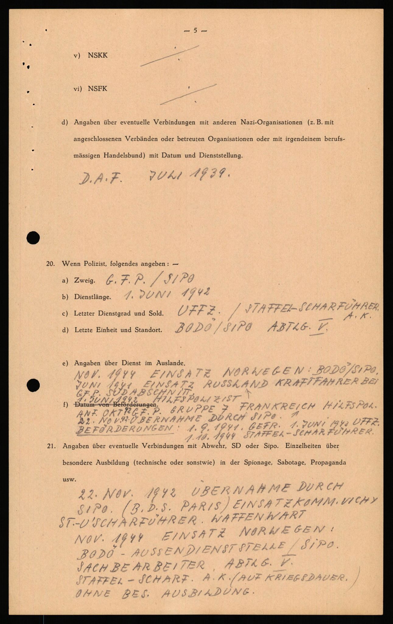 Forsvaret, Forsvarets overkommando II, AV/RA-RAFA-3915/D/Db/L0036: CI Questionaires. Tyske okkupasjonsstyrker i Norge. Tyskere., 1945-1946, p. 101