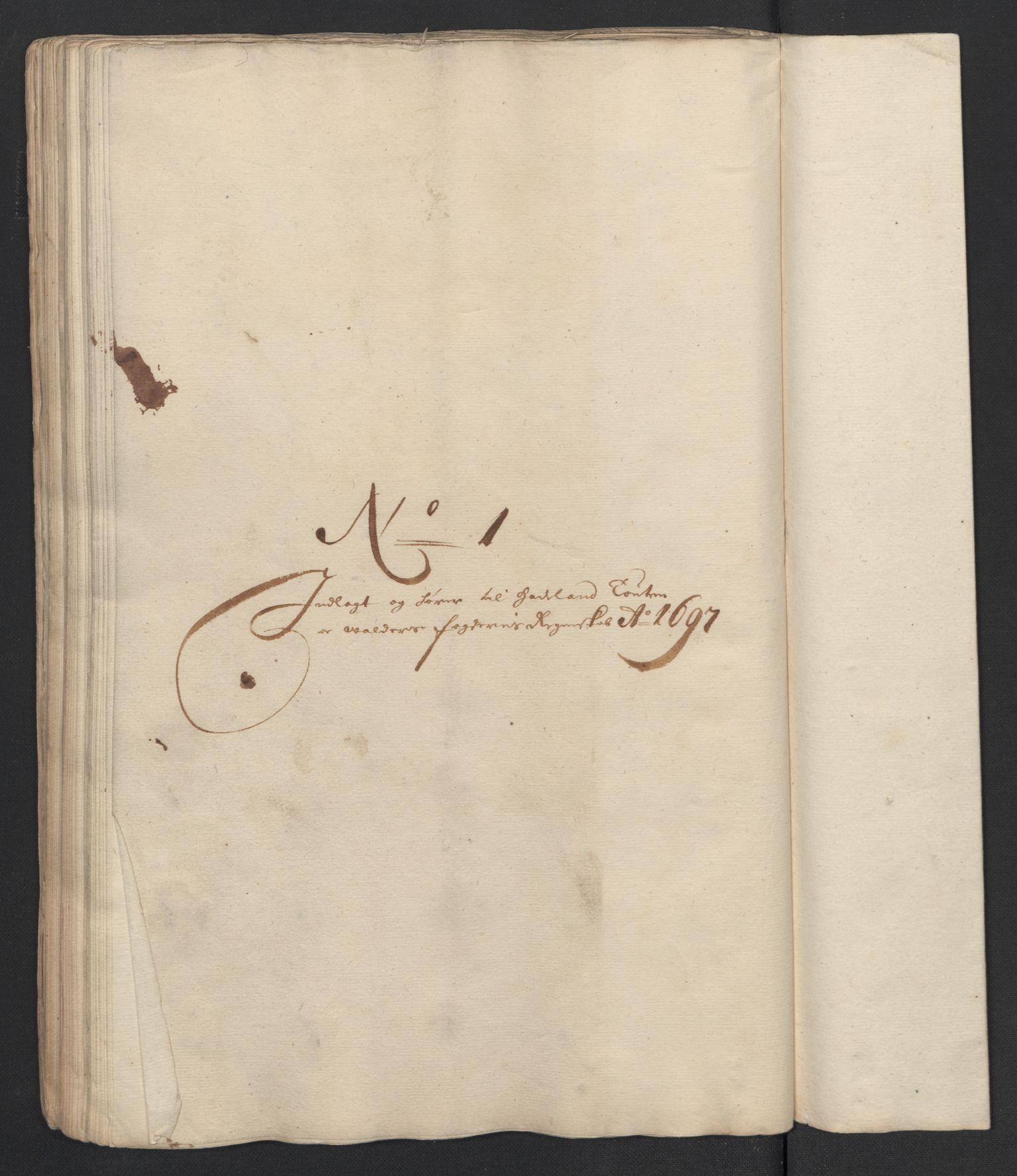 Rentekammeret inntil 1814, Reviderte regnskaper, Fogderegnskap, AV/RA-EA-4092/R18/L1295: Fogderegnskap Hadeland, Toten og Valdres, 1697, p. 114