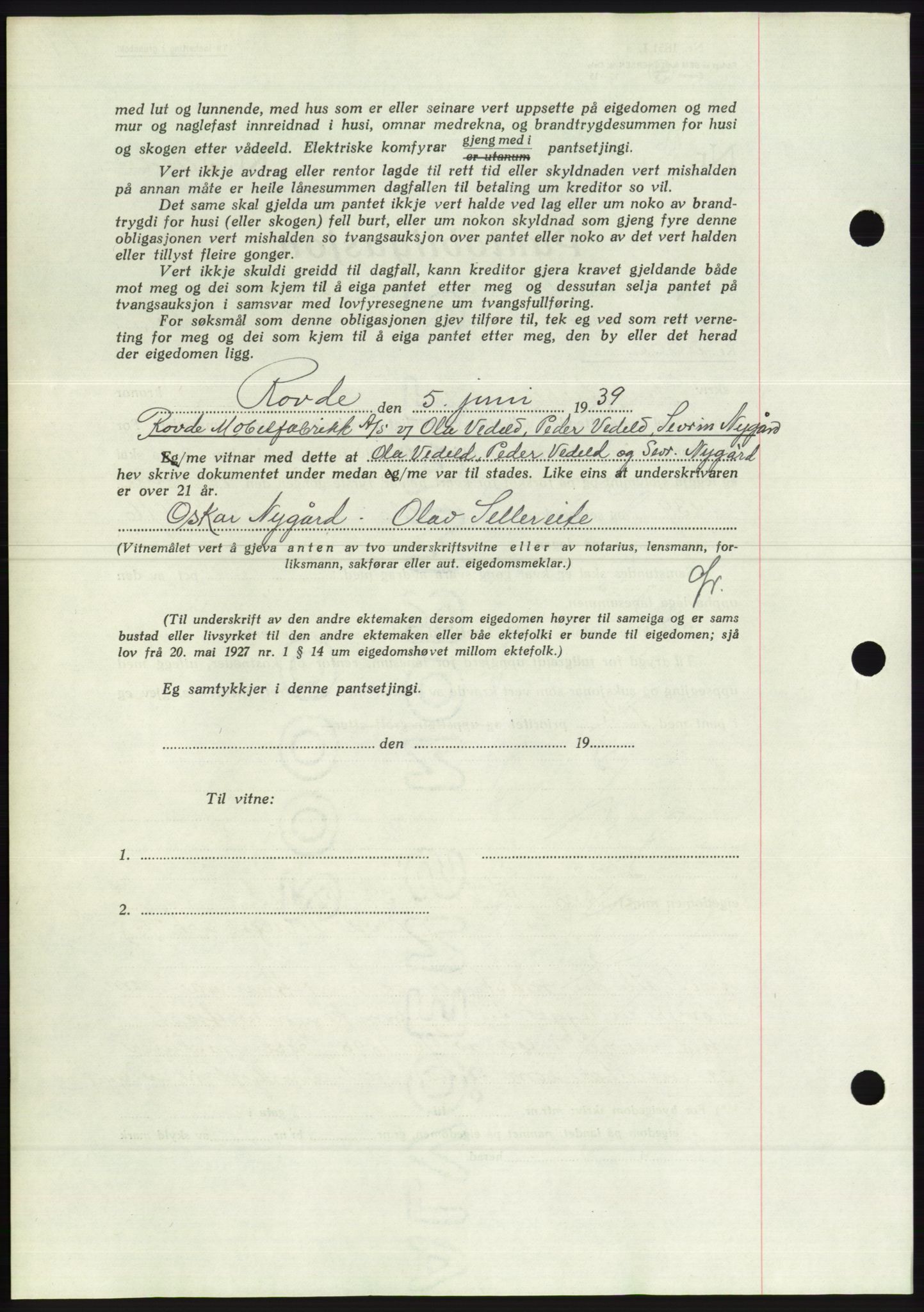 Søre Sunnmøre sorenskriveri, AV/SAT-A-4122/1/2/2C/L0068: Mortgage book no. 62, 1939-1939, Diary no: : 856/1939