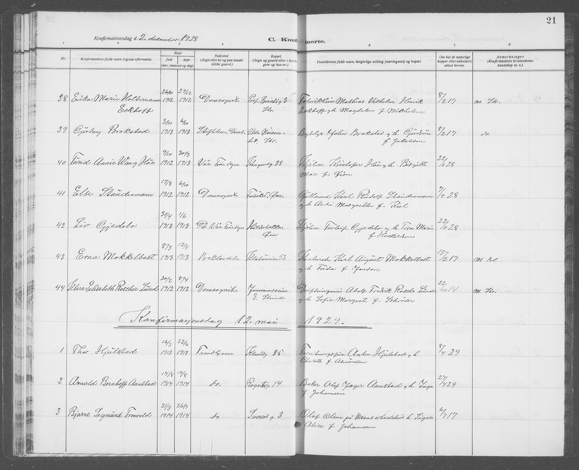 Ministerialprotokoller, klokkerbøker og fødselsregistre - Sør-Trøndelag, SAT/A-1456/601/L0099: Parish register (copy) no. 601C17, 1928-1941, p. 21