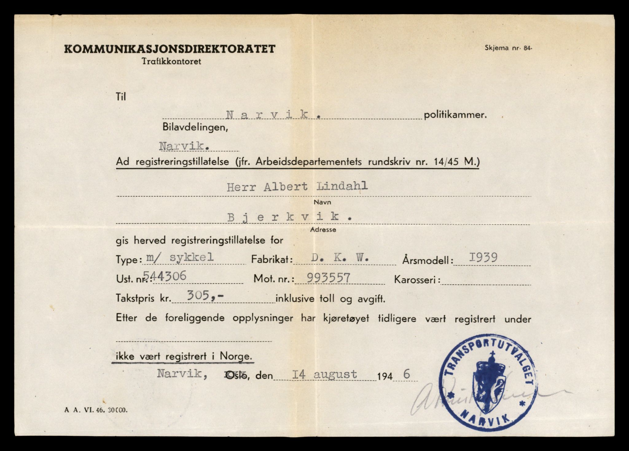 Møre og Romsdal vegkontor - Ålesund trafikkstasjon, AV/SAT-A-4099/F/Fe/L0040: Registreringskort for kjøretøy T 13531 - T 13709, 1927-1998, p. 723