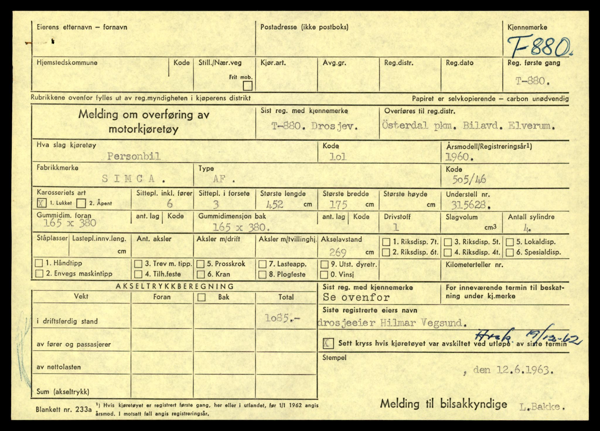 Møre og Romsdal vegkontor - Ålesund trafikkstasjon, SAT/A-4099/F/Fe/L0008: Registreringskort for kjøretøy T 747 - T 894, 1927-1998, p. 2798