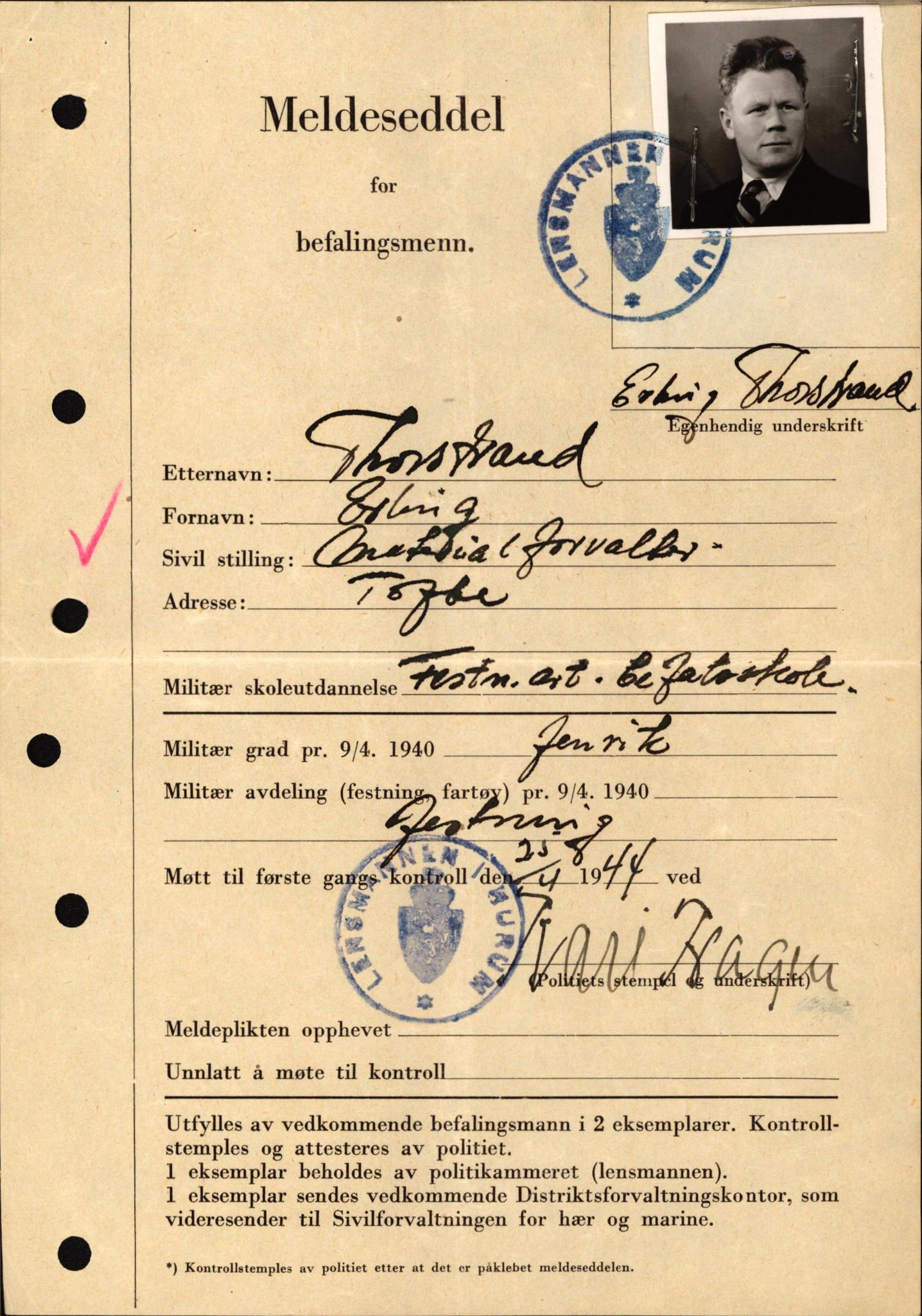 Forsvaret, Forsvarets krigshistoriske avdeling, AV/RA-RAFA-2017/Y/Yf/L0209: II-C-11-2121  -  Okkupasjonstiden.  Meldesedler for befal med foto og oppl. om militær grad 9. apr. 1940., 1944-1945, p. 1107