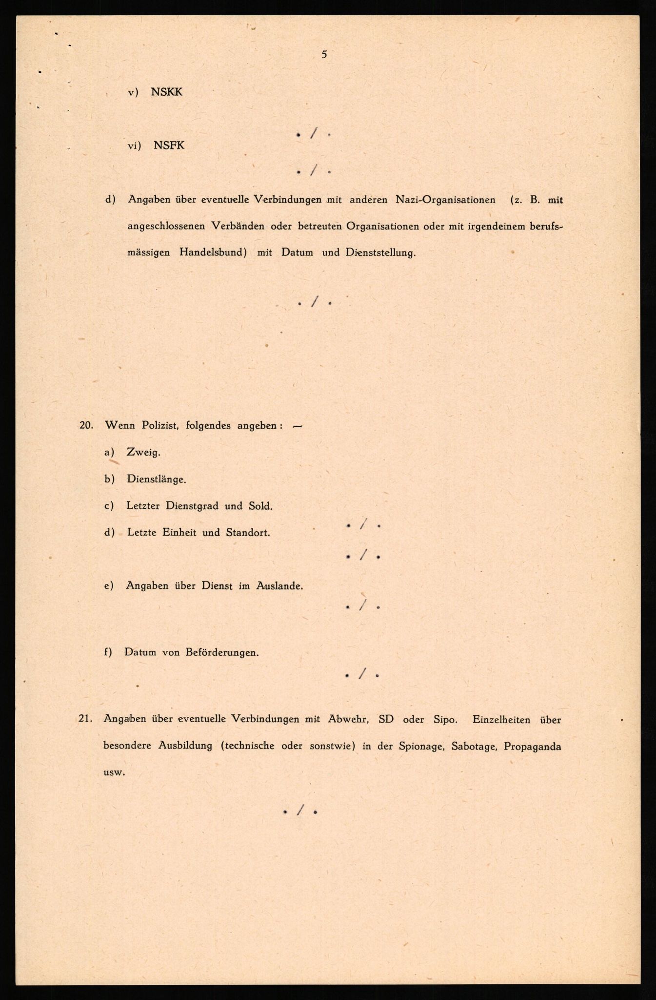 Forsvaret, Forsvarets overkommando II, AV/RA-RAFA-3915/D/Db/L0029: CI Questionaires. Tyske okkupasjonsstyrker i Norge. Tyskere., 1945-1946, p. 103