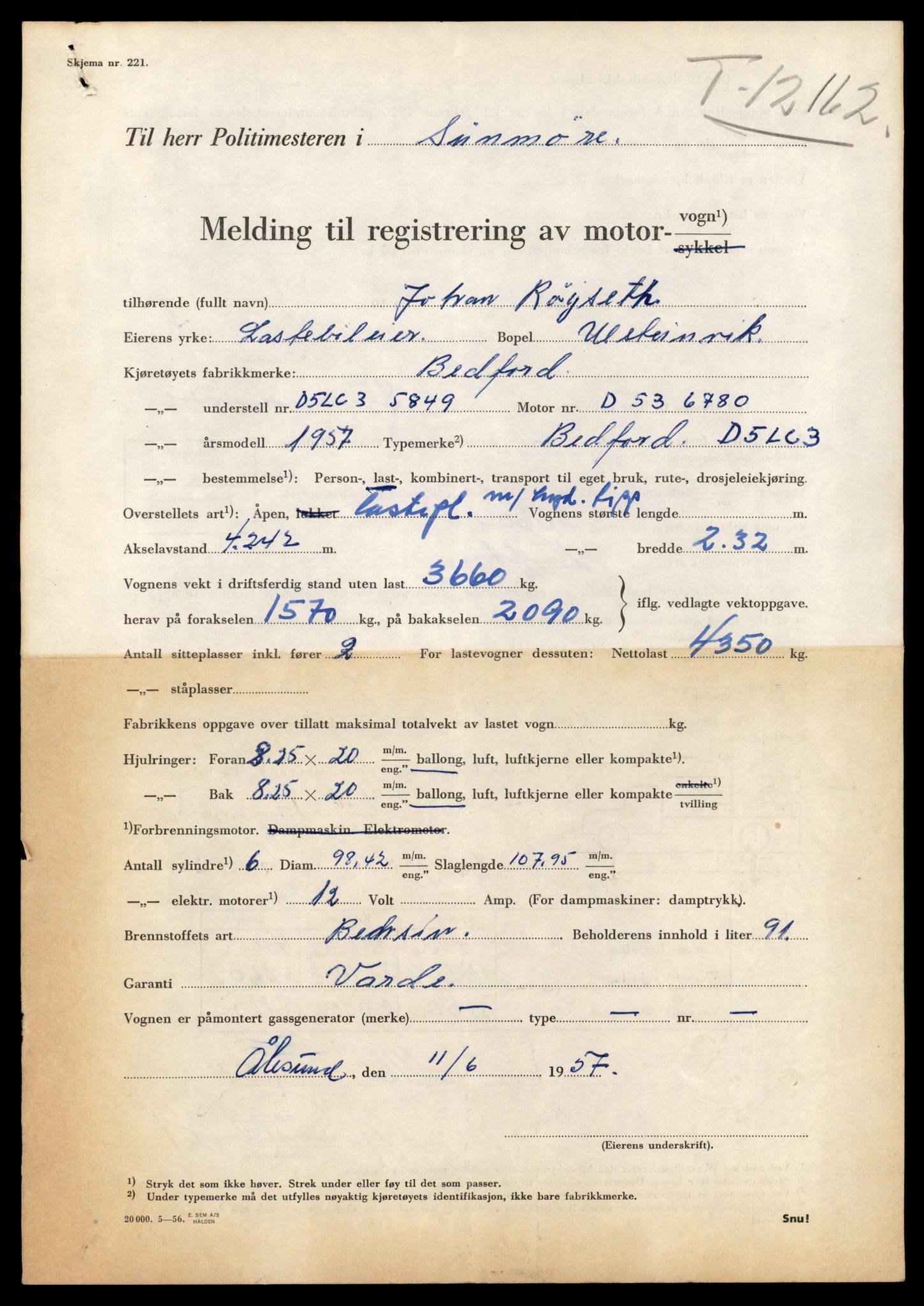 Møre og Romsdal vegkontor - Ålesund trafikkstasjon, AV/SAT-A-4099/F/Fe/L0034: Registreringskort for kjøretøy T 12500 - T 12652, 1927-1998, p. 684