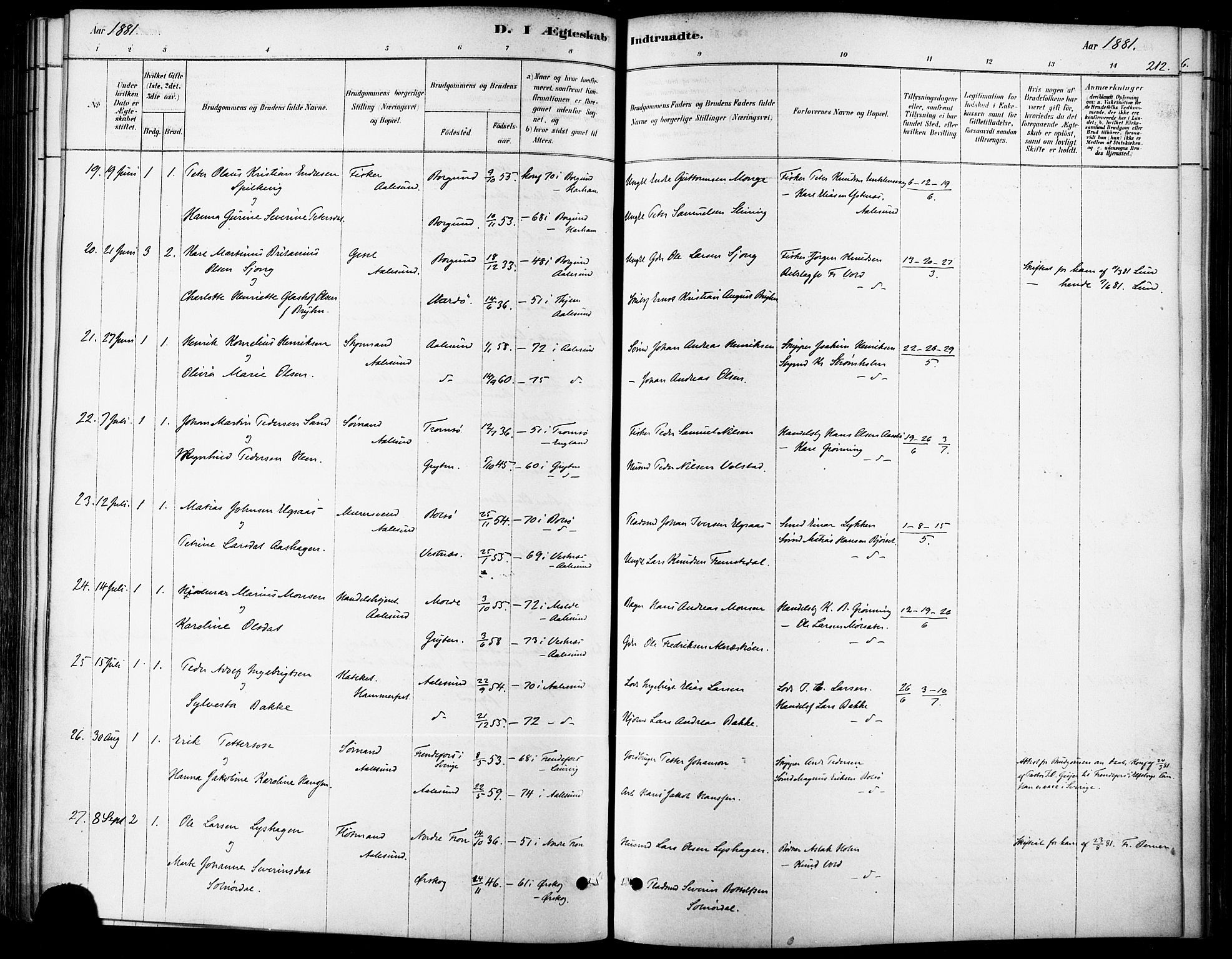 Ministerialprotokoller, klokkerbøker og fødselsregistre - Møre og Romsdal, SAT/A-1454/529/L0454: Parish register (official) no. 529A04, 1878-1885, p. 212