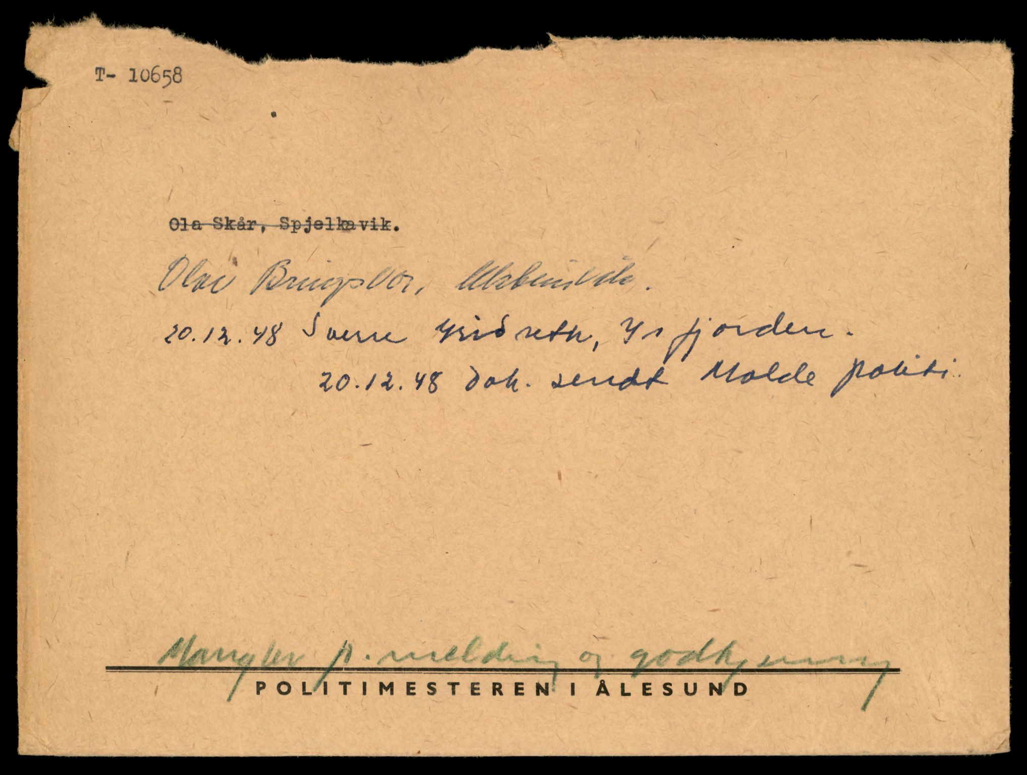 Møre og Romsdal vegkontor - Ålesund trafikkstasjon, AV/SAT-A-4099/F/Fe/L0022: Registreringskort for kjøretøy T 10584 - T 10694, 1927-1998, p. 2111