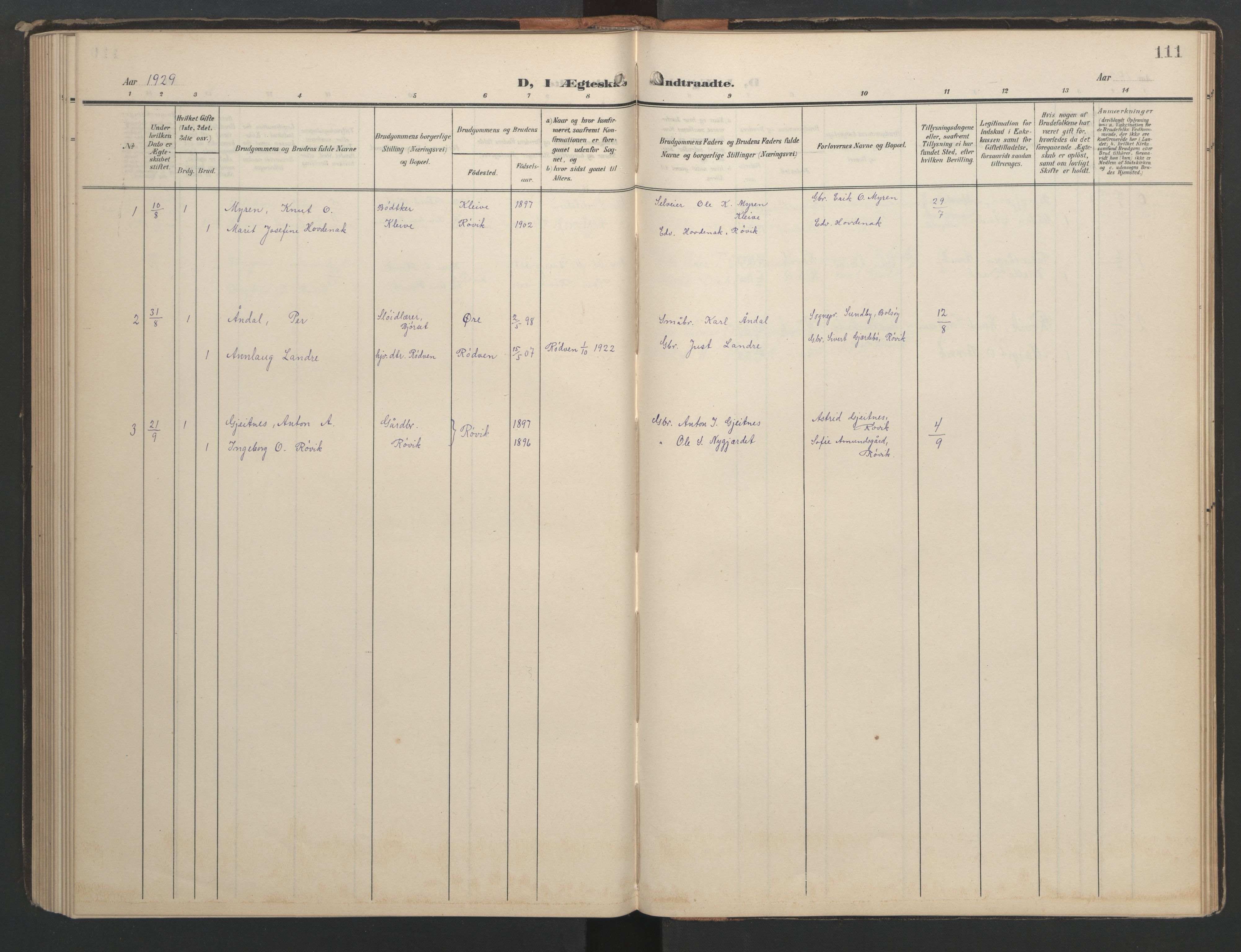 Ministerialprotokoller, klokkerbøker og fødselsregistre - Møre og Romsdal, AV/SAT-A-1454/556/L0677: Parish register (copy) no. 556C01, 1907-1953, p. 111