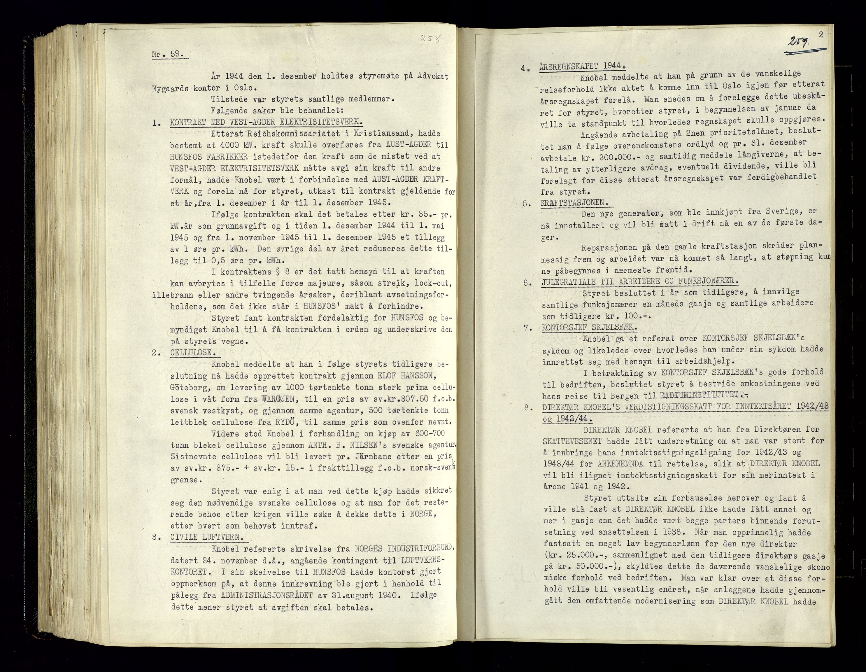 Hunsfos fabrikker, AV/SAK-D/1440/02/L0006: Referatprotokoll fra styremøter, 1938-1950, p. 258-259