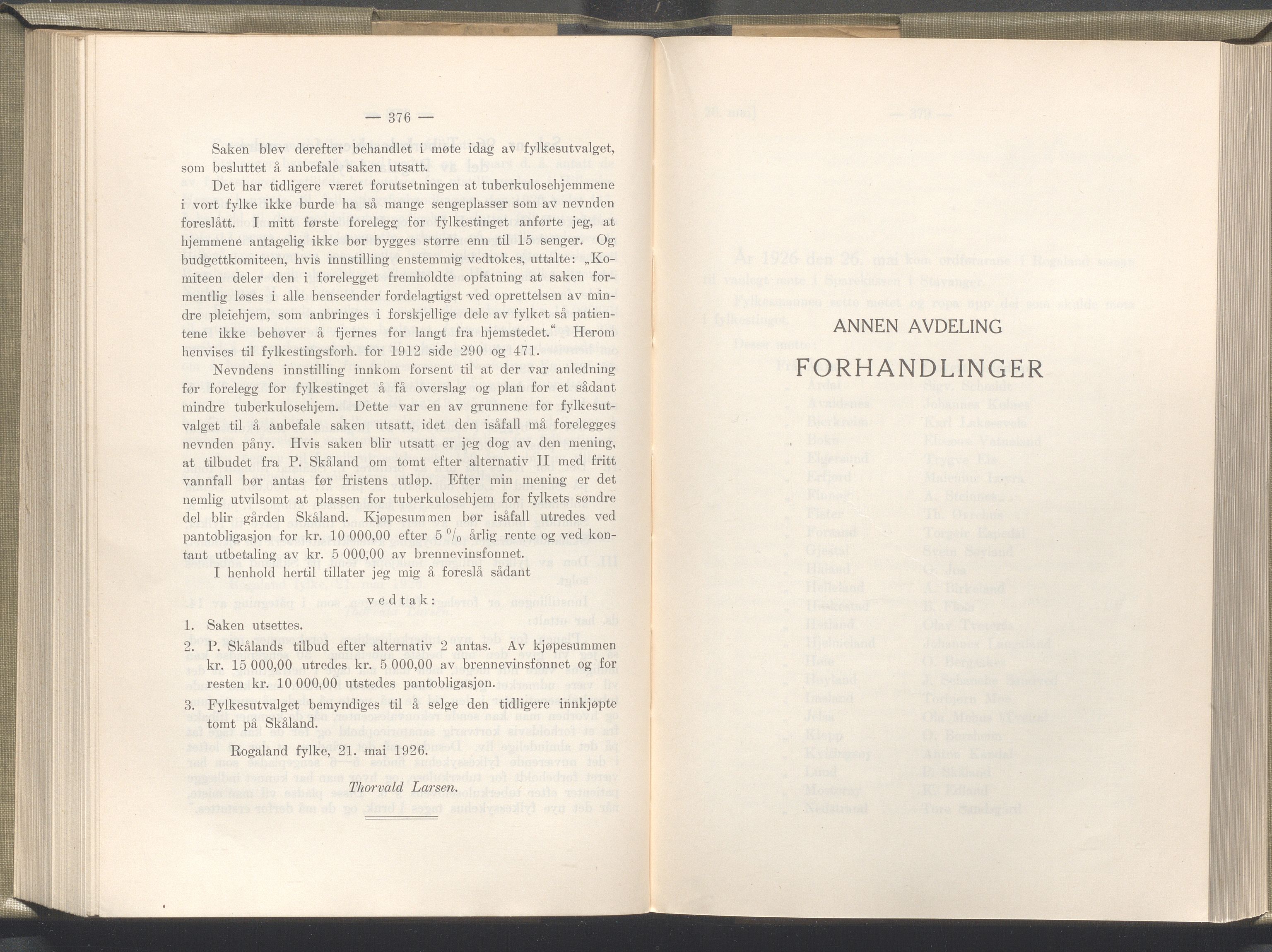 Rogaland fylkeskommune - Fylkesrådmannen , IKAR/A-900/A/Aa/Aaa/L0045: Møtebok , 1926, p. 376-377