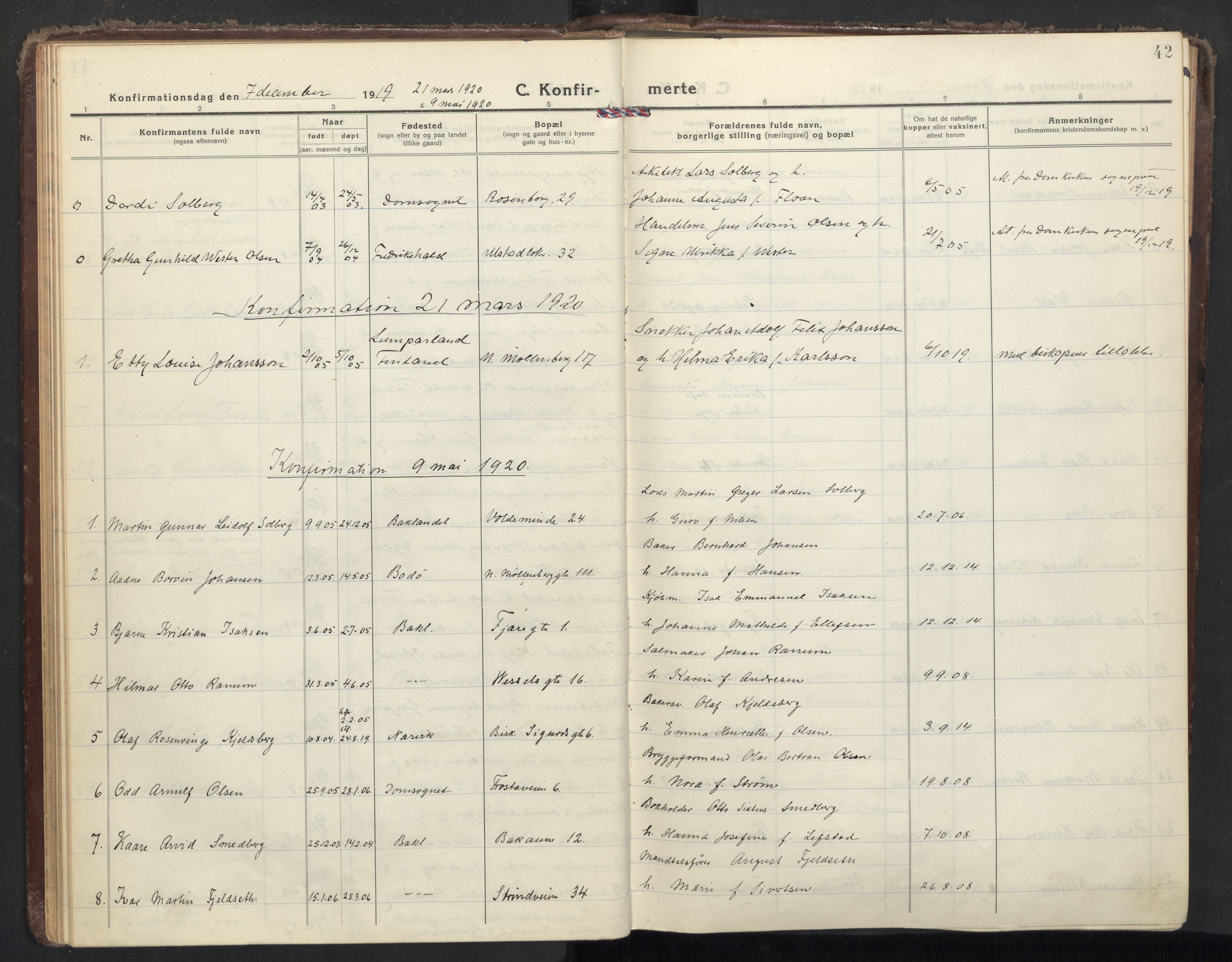 Ministerialprotokoller, klokkerbøker og fødselsregistre - Sør-Trøndelag, SAT/A-1456/605/L0247: Parish register (official) no. 605A09, 1918-1930, p. 42