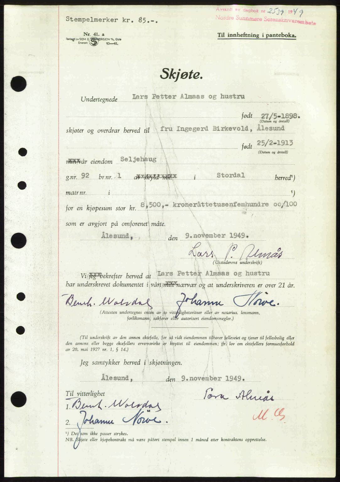 Nordre Sunnmøre sorenskriveri, AV/SAT-A-0006/1/2/2C/2Ca: Mortgage book no. A32, 1949-1949, Diary no: : 2539/1949