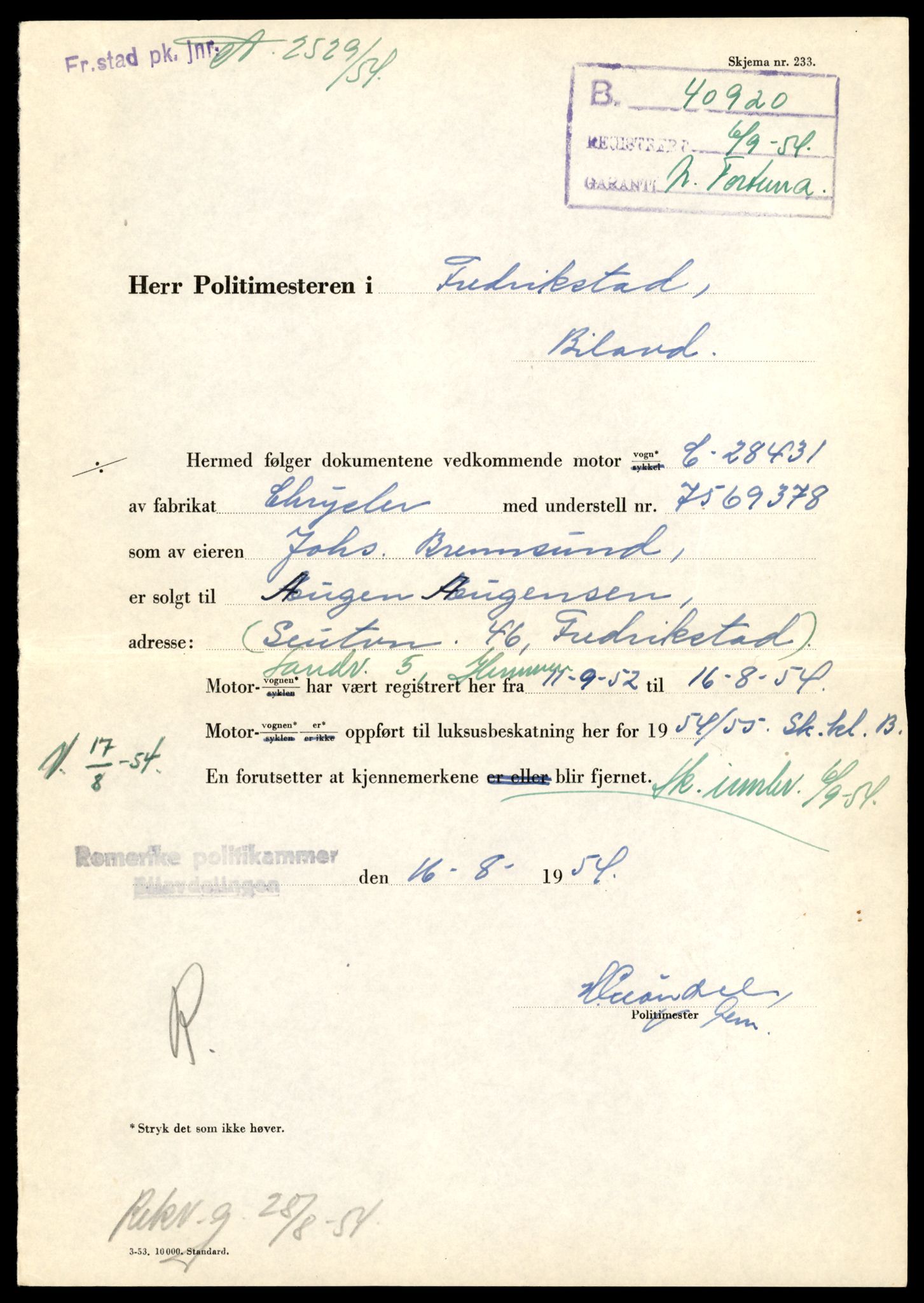 Møre og Romsdal vegkontor - Ålesund trafikkstasjon, AV/SAT-A-4099/F/Fe/L0049: Registreringskort for kjøretøy T 14864 - T 18613, 1927-1998, p. 2755