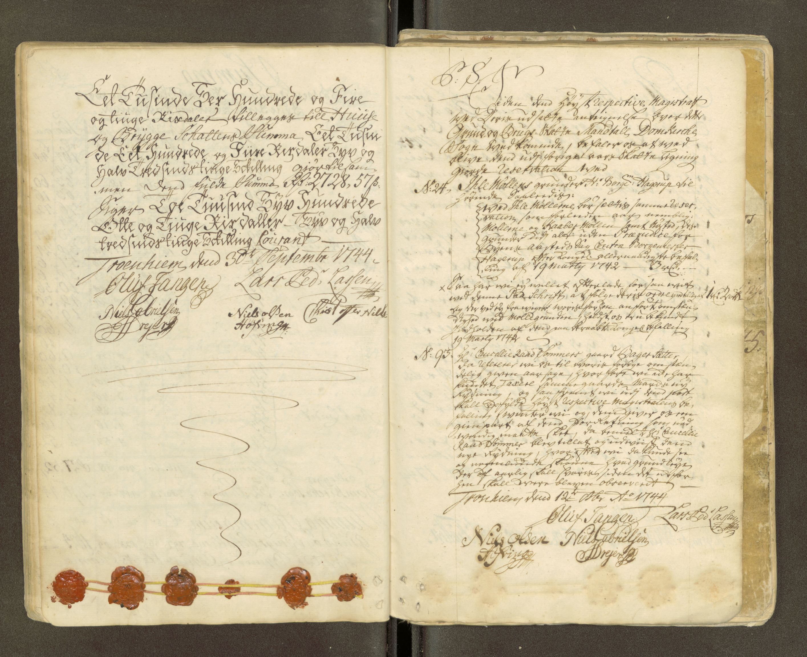 Trondheim magistrat, AV/SAT-A-4372/D/Da/L0007: Skattemanntall, 1740-1745, p. 384