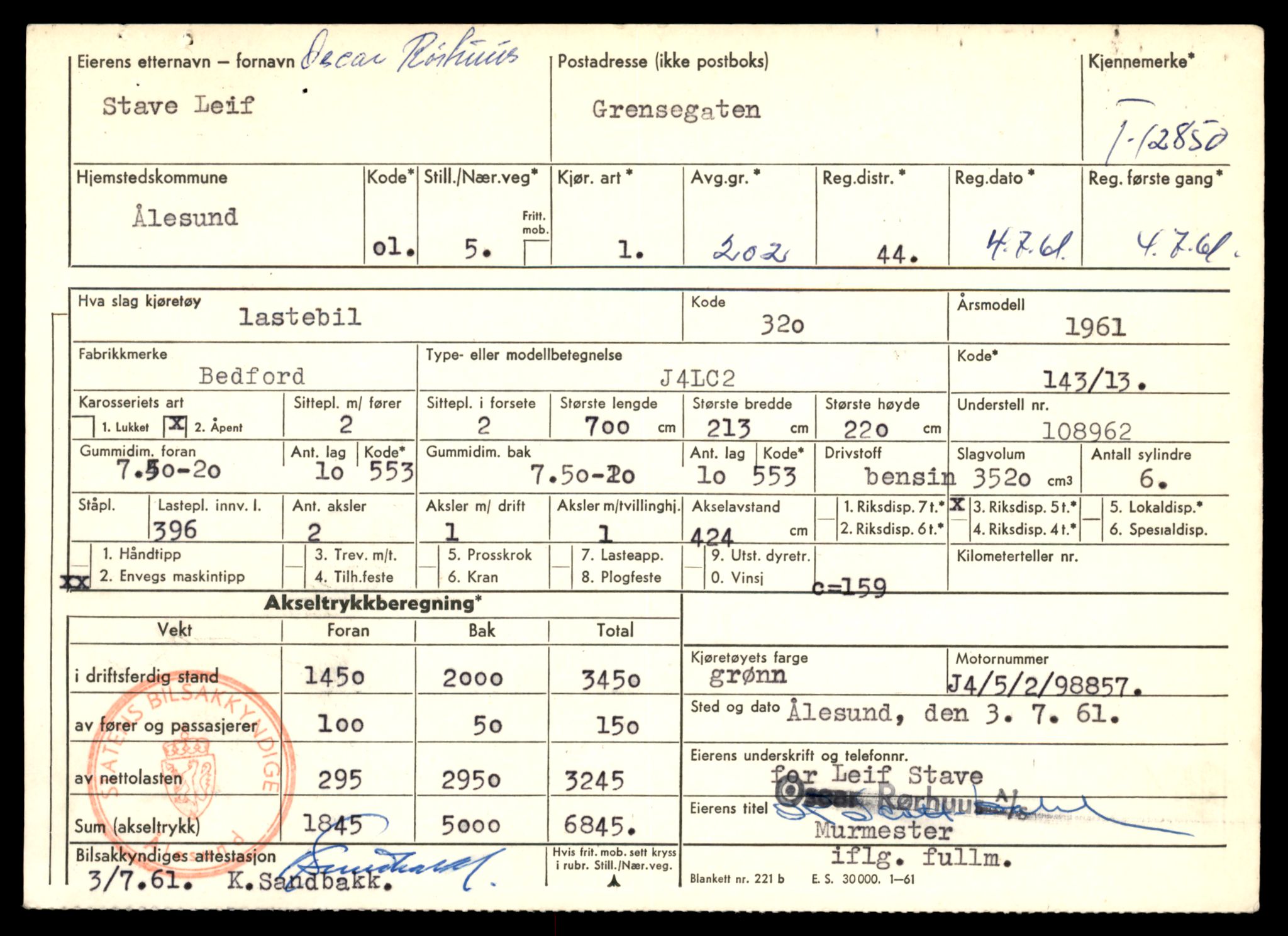 Møre og Romsdal vegkontor - Ålesund trafikkstasjon, AV/SAT-A-4099/F/Fe/L0036: Registreringskort for kjøretøy T 12831 - T 13030, 1927-1998, p. 395