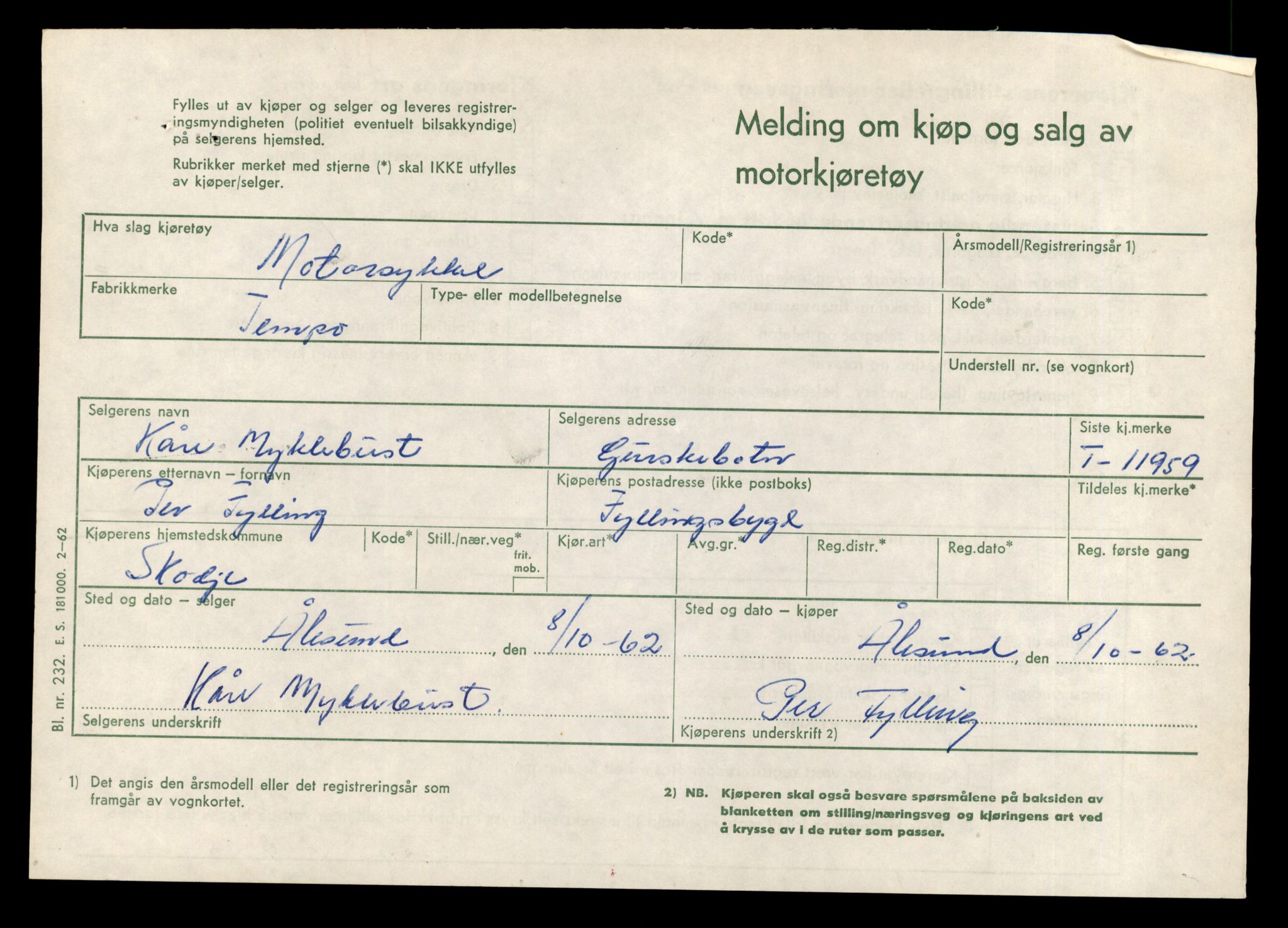 Møre og Romsdal vegkontor - Ålesund trafikkstasjon, SAT/A-4099/F/Fe/L0031: Registreringskort for kjøretøy T 11800 - T 11996, 1927-1998, p. 2717